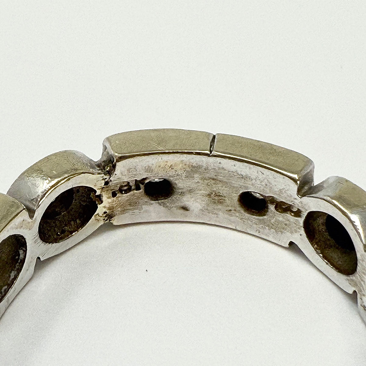 18K White Gold Diamond Ring for Women - Elegant Engagement & Wedding Band - Perfect for Proposals, Anniversaries, and Special Occasions
