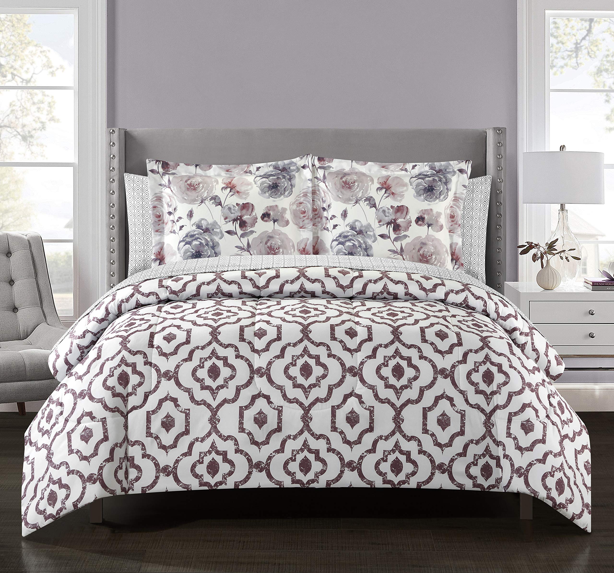 ParkLane Blossom Floral 11-Piece Reversible King Size Bed in a Bag Set - Rose Pattern | Complete Bedding Ensemble for Master Bedrooms, Guest Rooms & Cozy Retreats