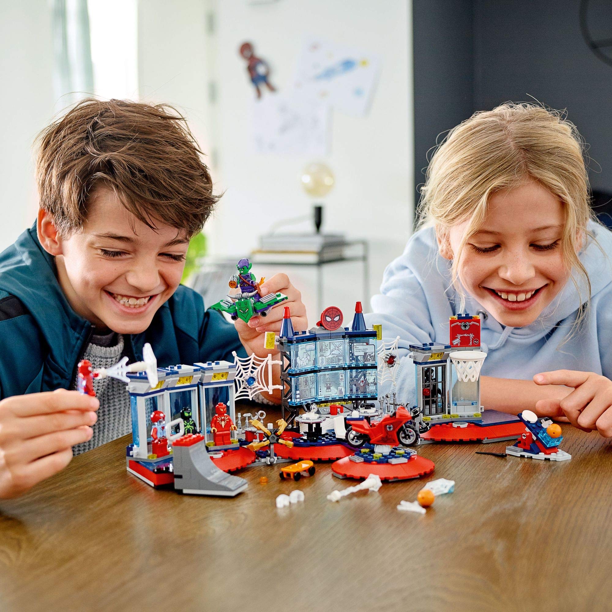 LEGO Marvel Spider-Man Attack on The Spider Lair 76175 Building Set with Spider-Man, Green Goblin & Venom Minifigures | Spider-Man Headquarters Toy for Kids & Collectors | Creative Play & Display Gift for Superhero Fans