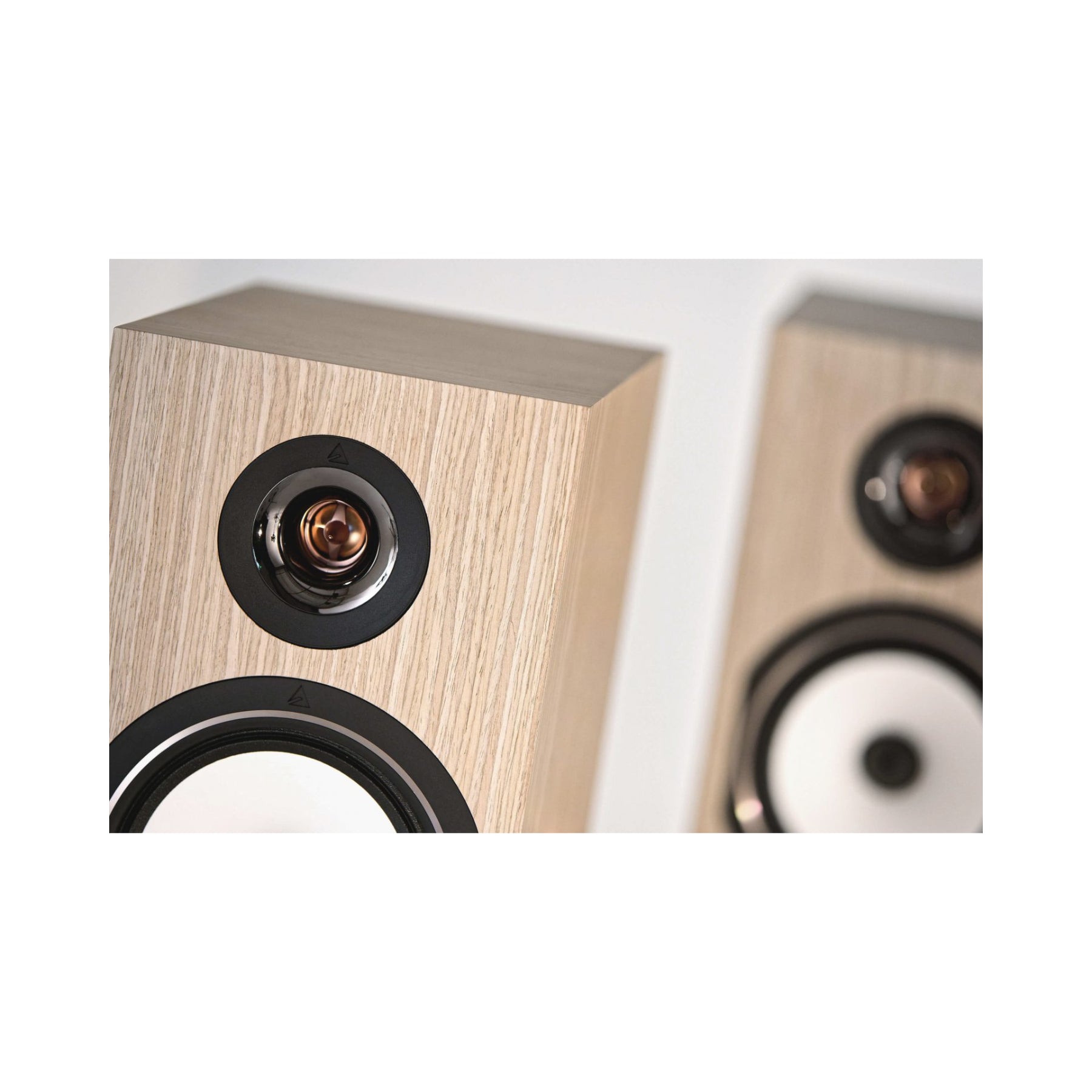 Triangle Comete 40th Anniversary Bookshelf Speakers Pair - High Fidelity Stereo Sound for Home Audio, Music Listening & Home Theater Systems