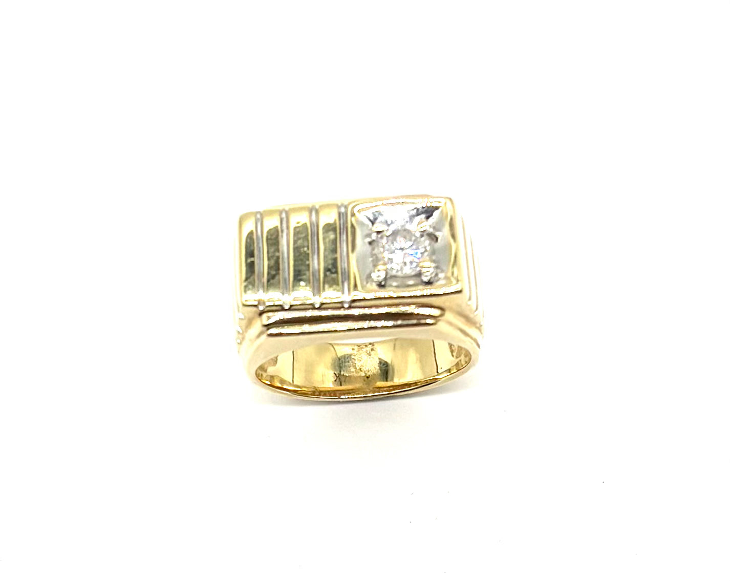 14K Gold Diamond Ribbed Ring for Women - Elegant Stackable Band for Everyday Wear & Special Occasions