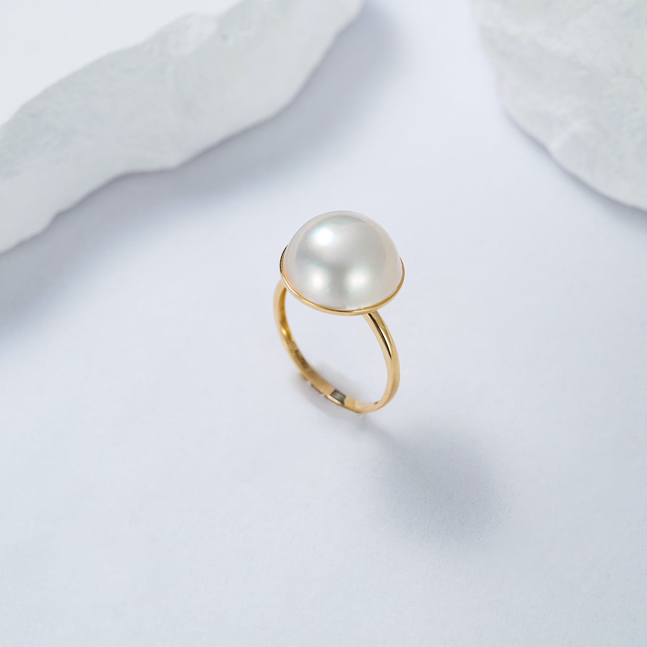 18K Gold Mabe Pearl Ring KR00075 | Elegant Dome Pearl Jewelry for Women, Perfect for Weddings, Anniversaries & Special Occasions