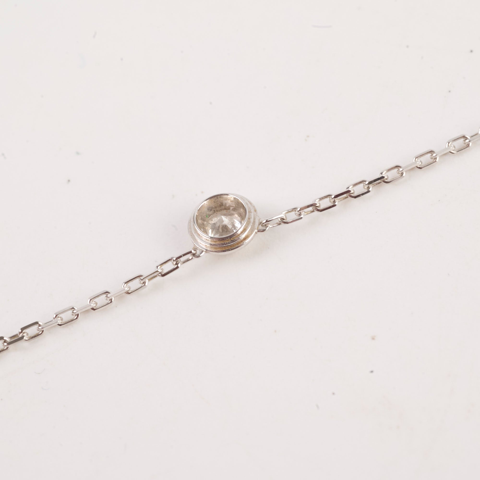 Carrier Large Model D'amour Necklace in White Gold - Elegant Jewelry for Women, Perfect for Weddings, Anniversaries & Romantic Gifts 2022