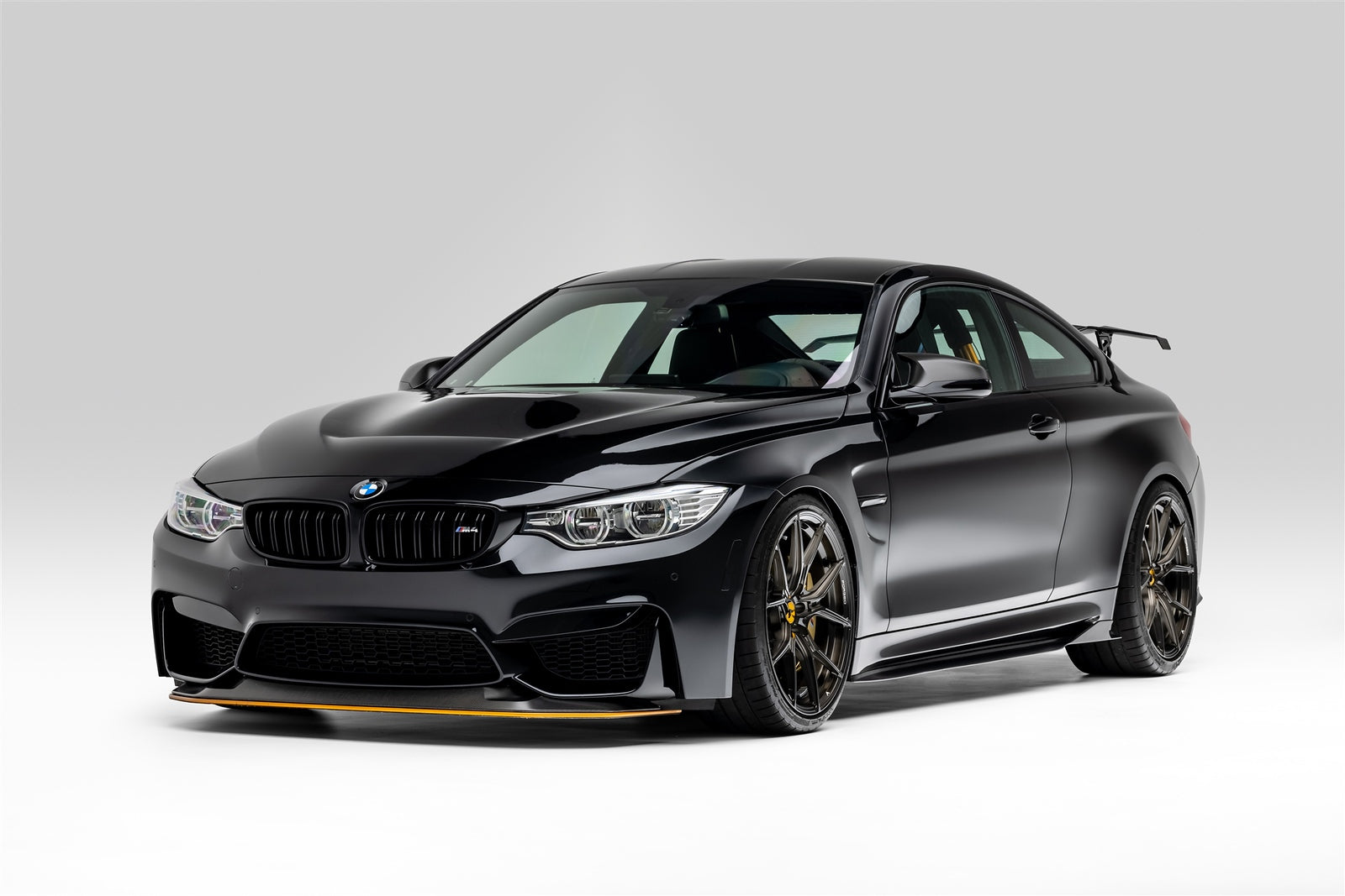 BMW M4 GTS 20 VPX 101 Liquid Smoke - High Performance Car Air Freshener for Luxury Vehicles | Perfect for BMW Enthusiasts & Car Detailing