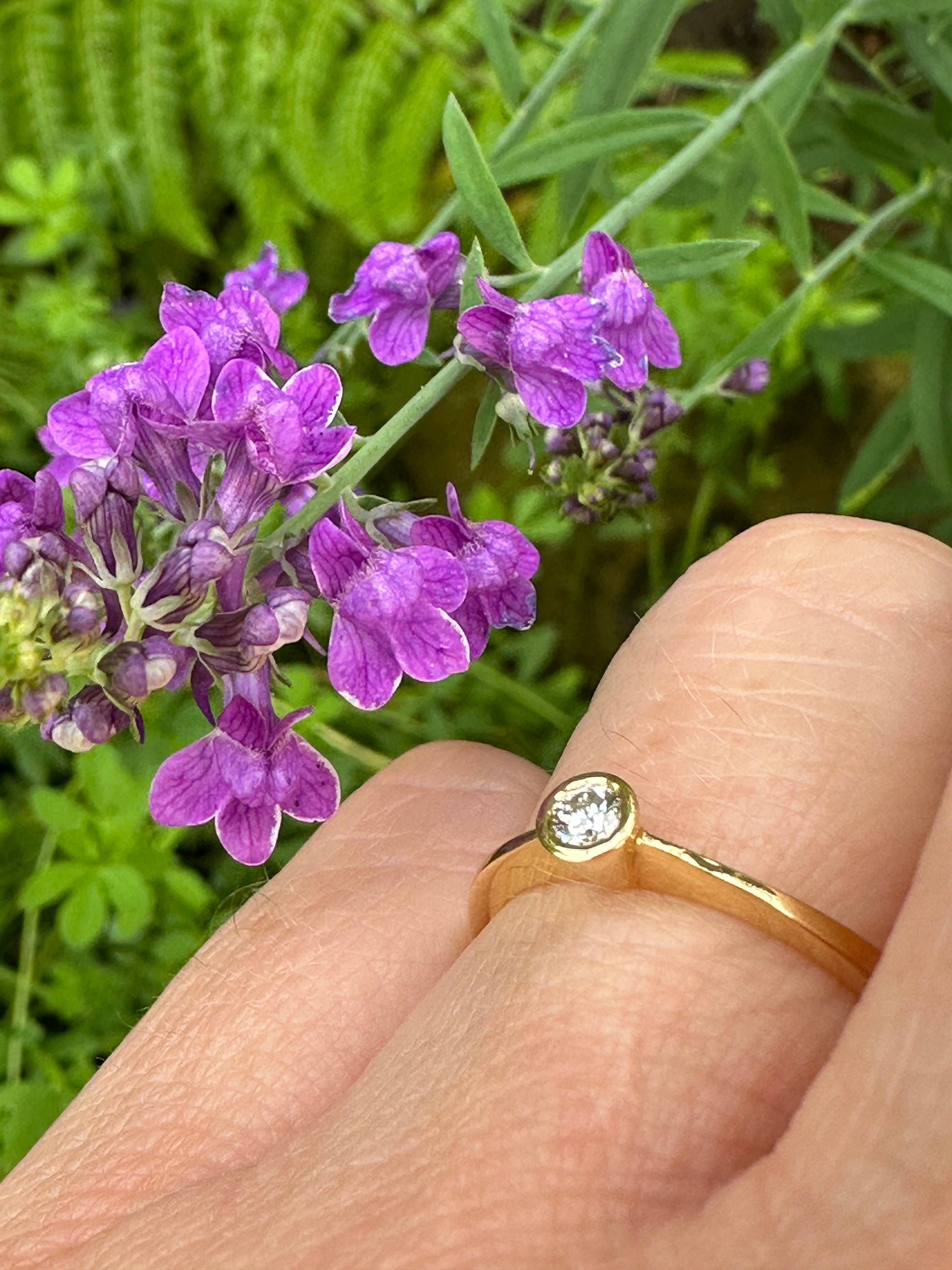 18ct Yellow Gold 0.10ct Natural Diamond Ring - Elegant Solitaire Engagement Ring for Women | Perfect for Proposals, Anniversaries & Special Occasions