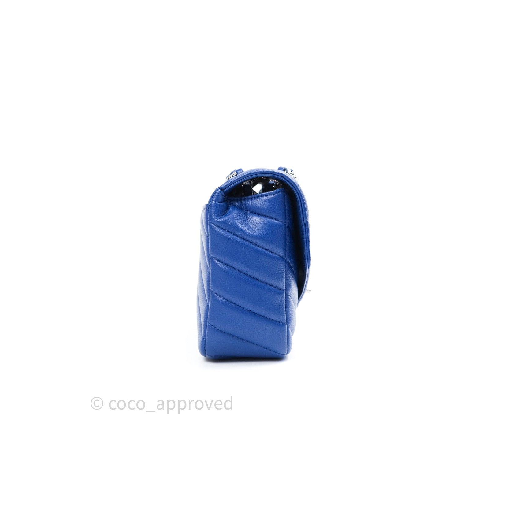 Chanel Chevron Quilted Medium Flap Bag in Blue Grained Calfskin Leather with Silver Hardware - Perfect for Evening Events & Luxury Fashion Accessories