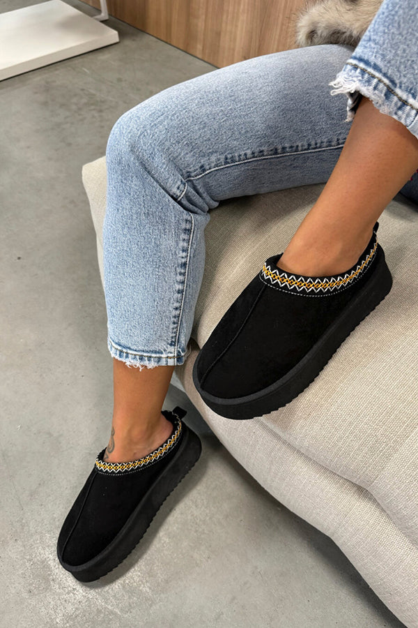 Cozy Thick Sole Slip-On Cotton Shoes for Women - Comfortable Indoor & Outdoor House Slippers for Winter Warmth