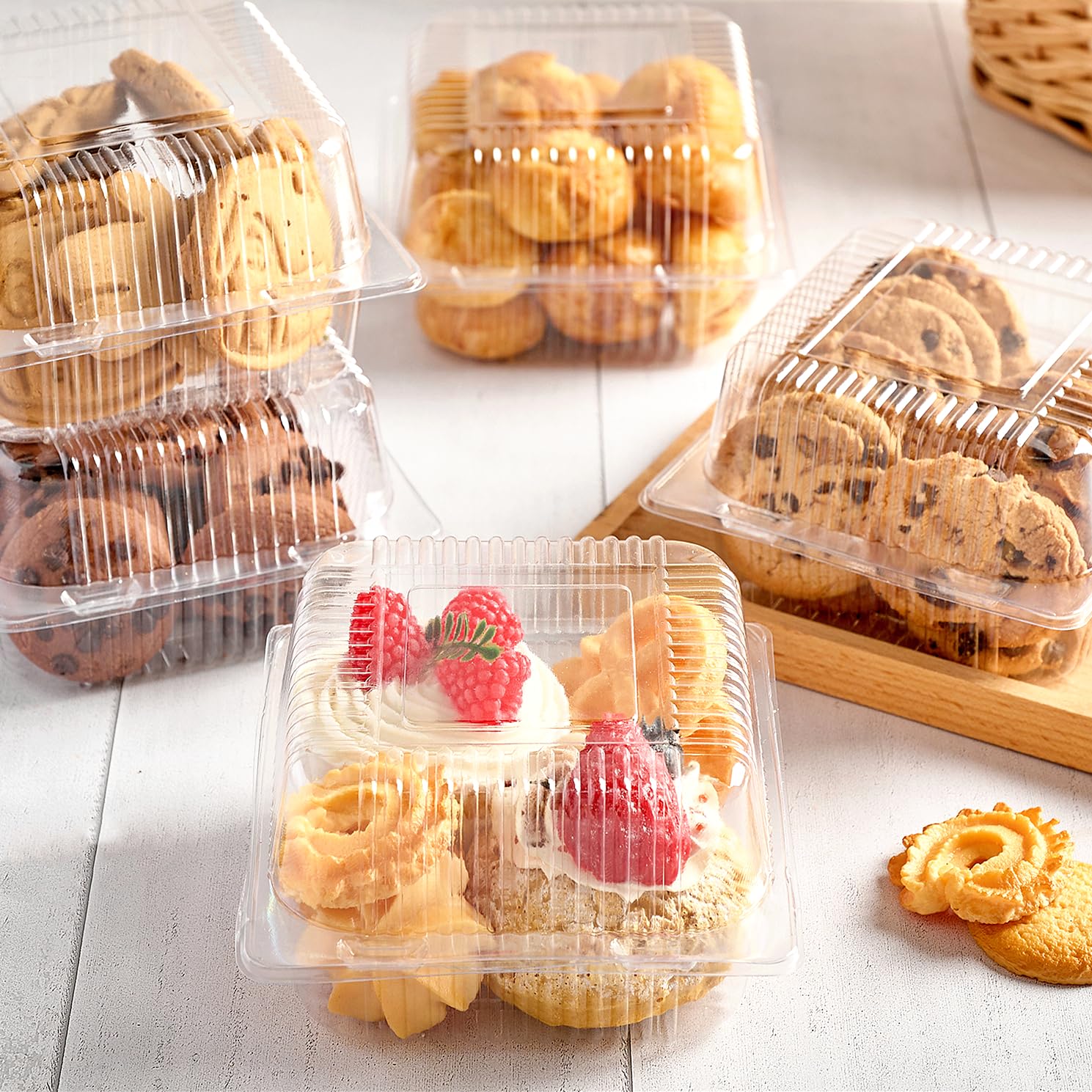 TOFLEN 100-Pack Clear Plastic Hinged Cake Slice Containers with Lids | Square Disposable Clamshell Takeout Trays for Mini Cakes, Salads, Sandwiches & Desserts | Perfect for Bakeries, Catering & Party Food Storage
