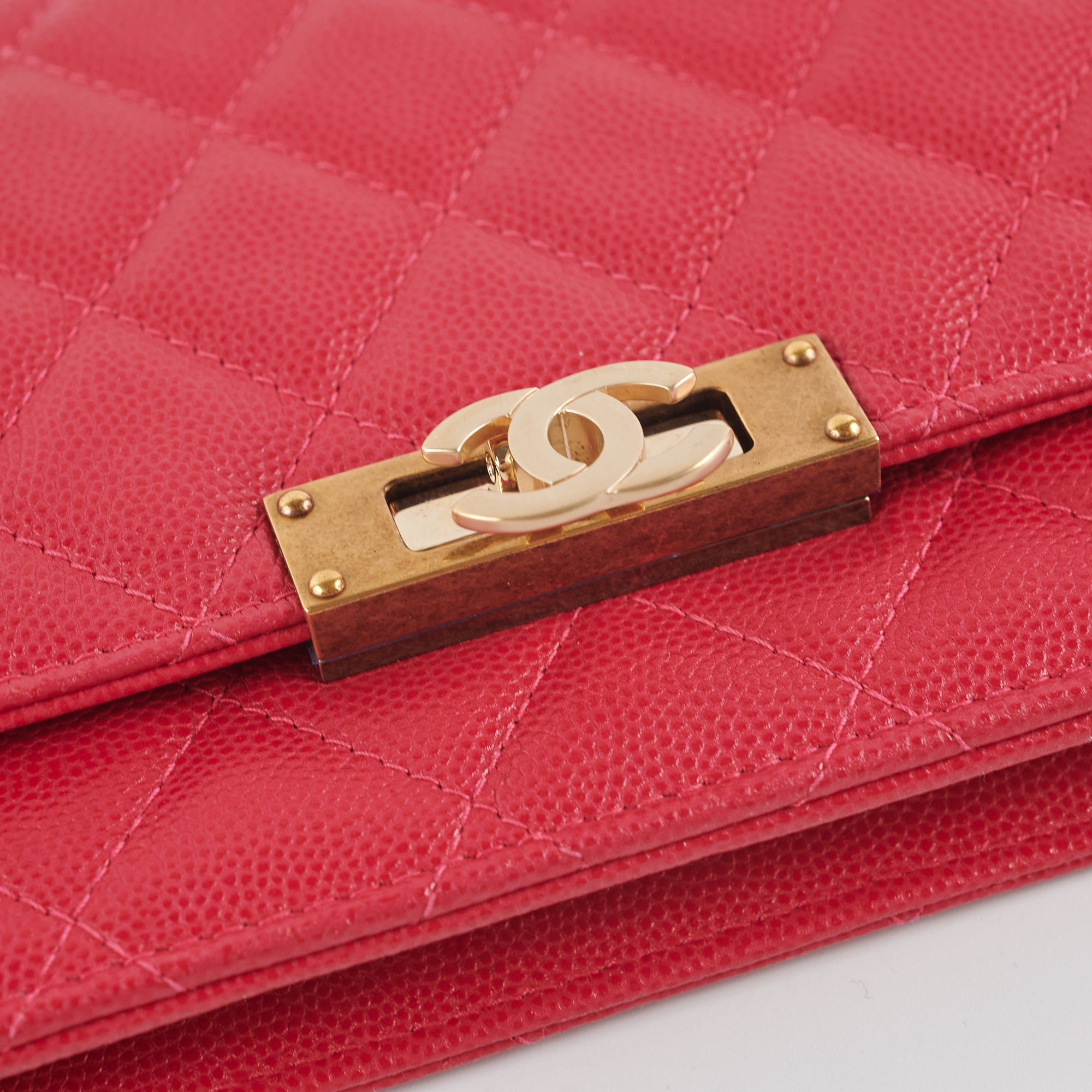 Chanel Caviar Leather Wallet on Chain - Pink Crossbody Bag for Women | Luxury Designer WOC for Evening Out & Special Occasions
