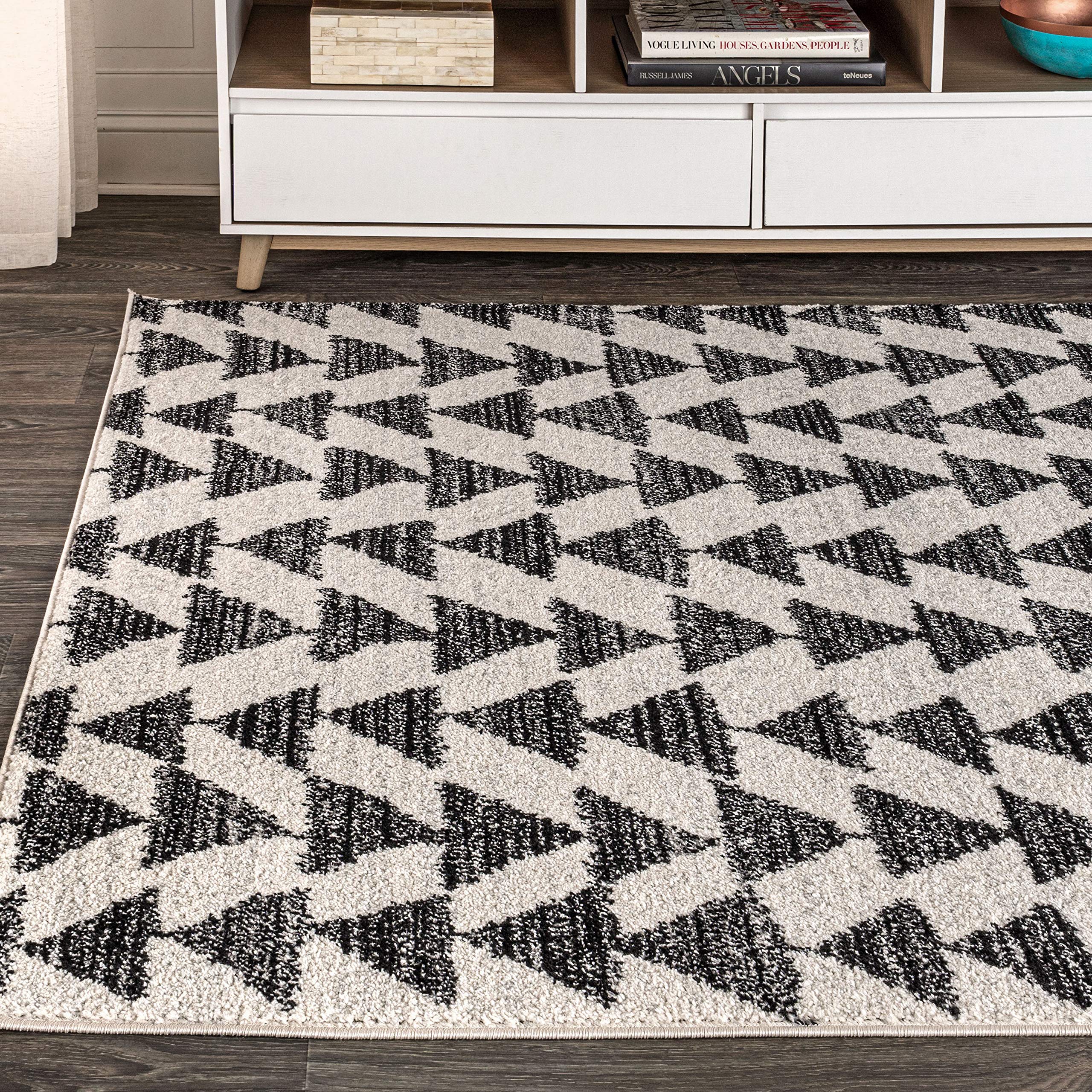 JONATHAN Y MOH206A-8 Aisha Moroccan Triangle Geometric Indoor Rug - 8'x10' Farmhouse Bohemian Minimalist Non-Shedding Easy-Clean Area Rug in Cream & Black - Perfect for Bedroom, Living Room, Kitchen & Boho Home Decor