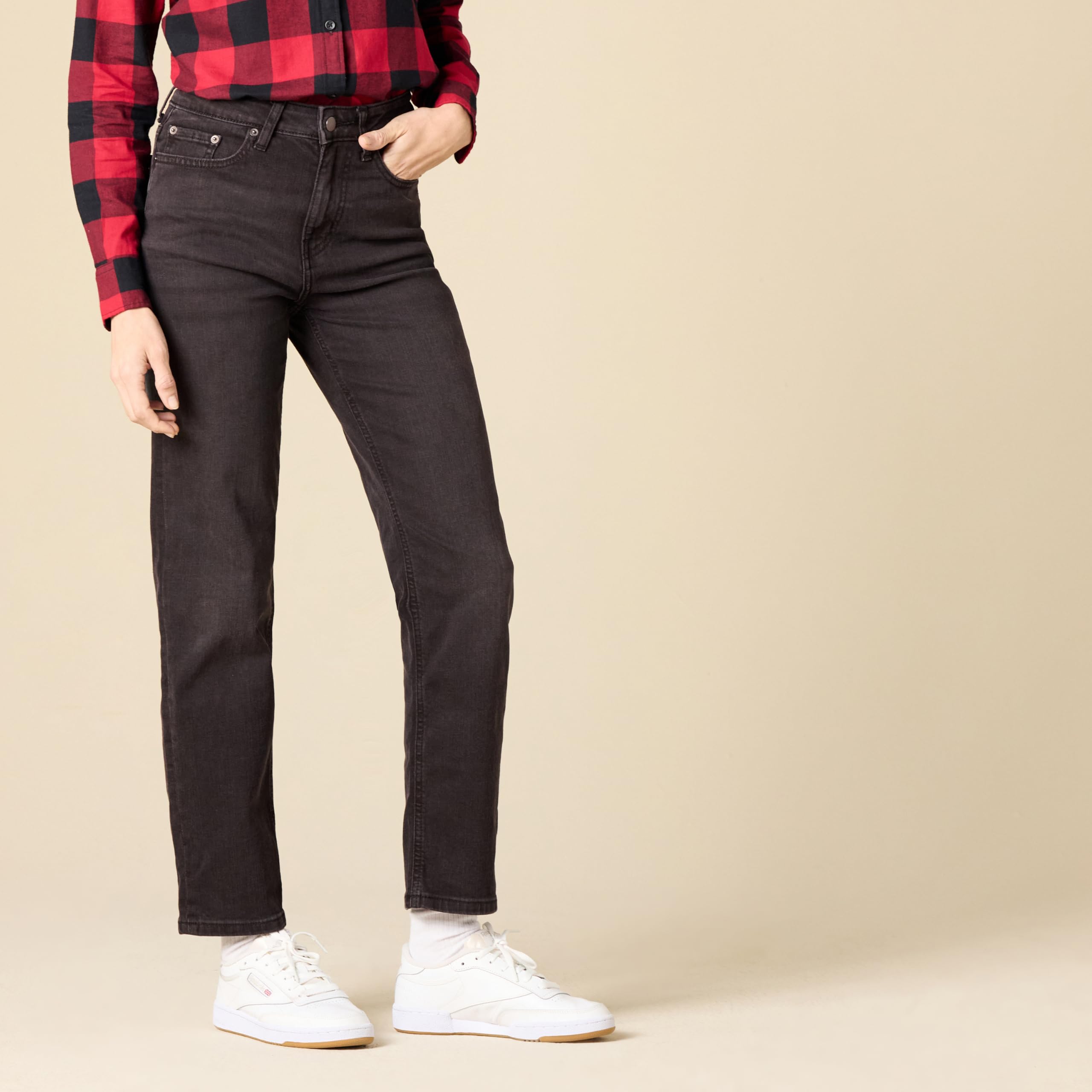 Amazon Essentials Women's High-Rise Straight Leg Jeans - Comfortable Stretch Denim Pants for Casual Wear, Work & Everyday Outfits