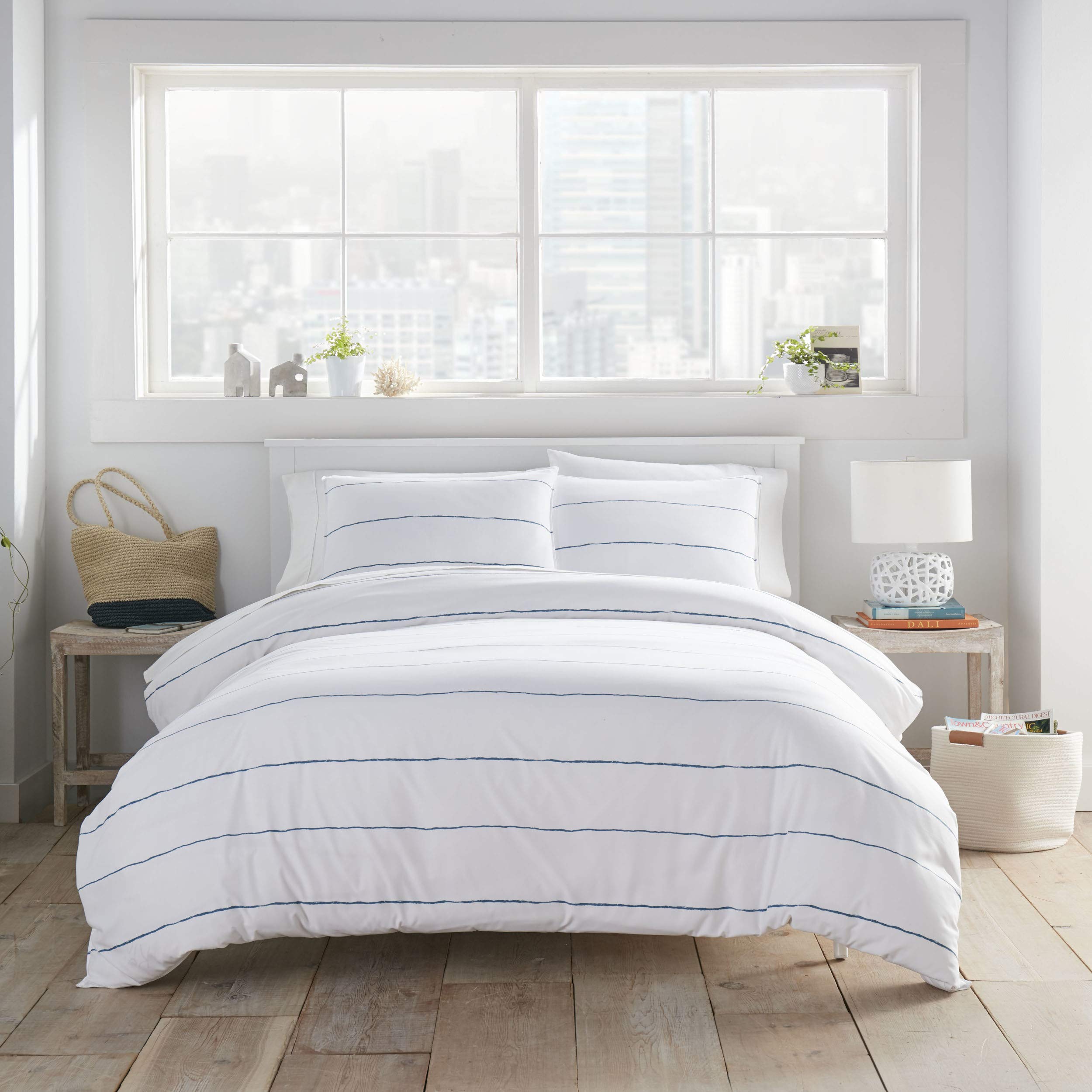 City Scene Queen Duvet Cover Set - Soft & Smooth Modern Bedding with Matching Shams (Tideline Navy, Queen Size) for Cozy Bedroom Decor & Guest Room Styling