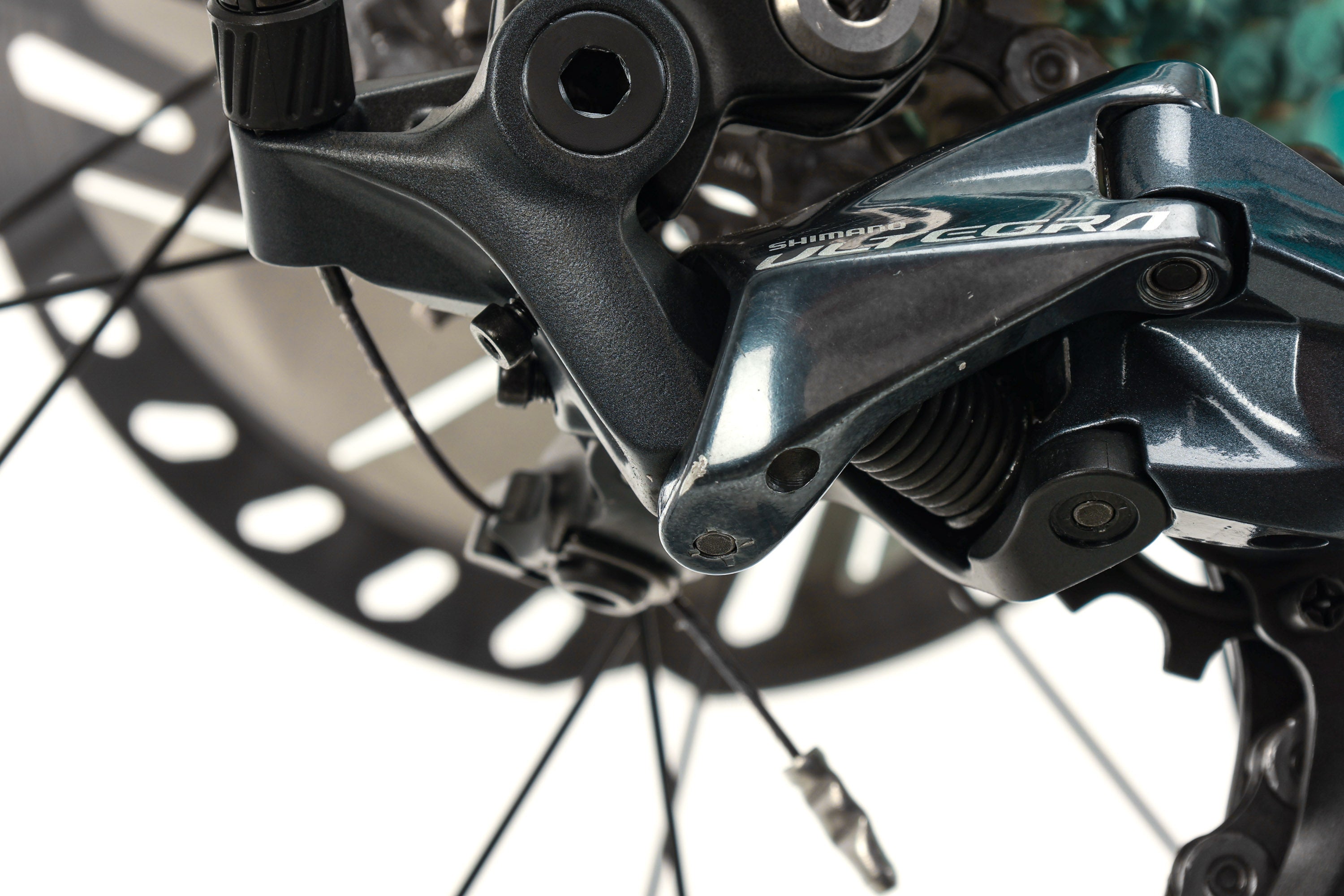 Bianchi Infinito CV Ultegra Road Bike 2020 - 59cm Carbon Frame, Shimano Ultegra Groupset - Perfect for Endurance Cycling & Long-Distance Rides