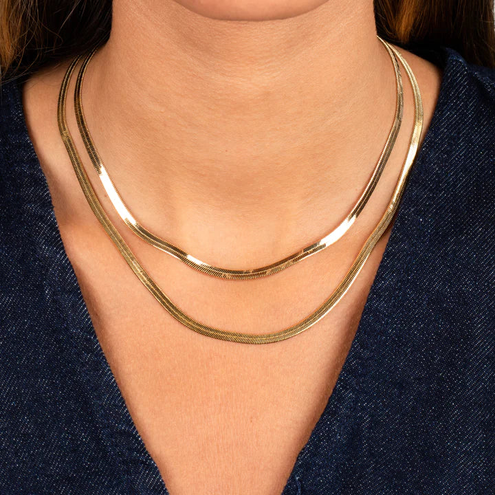 Elegant Herringbone Chain Necklace for Women - 14K Gold Plated Layering Necklace, Dainty & Minimalist Jewelry Gift for Her - Perfect for Everyday Wear, Date Nights & Special Occasions