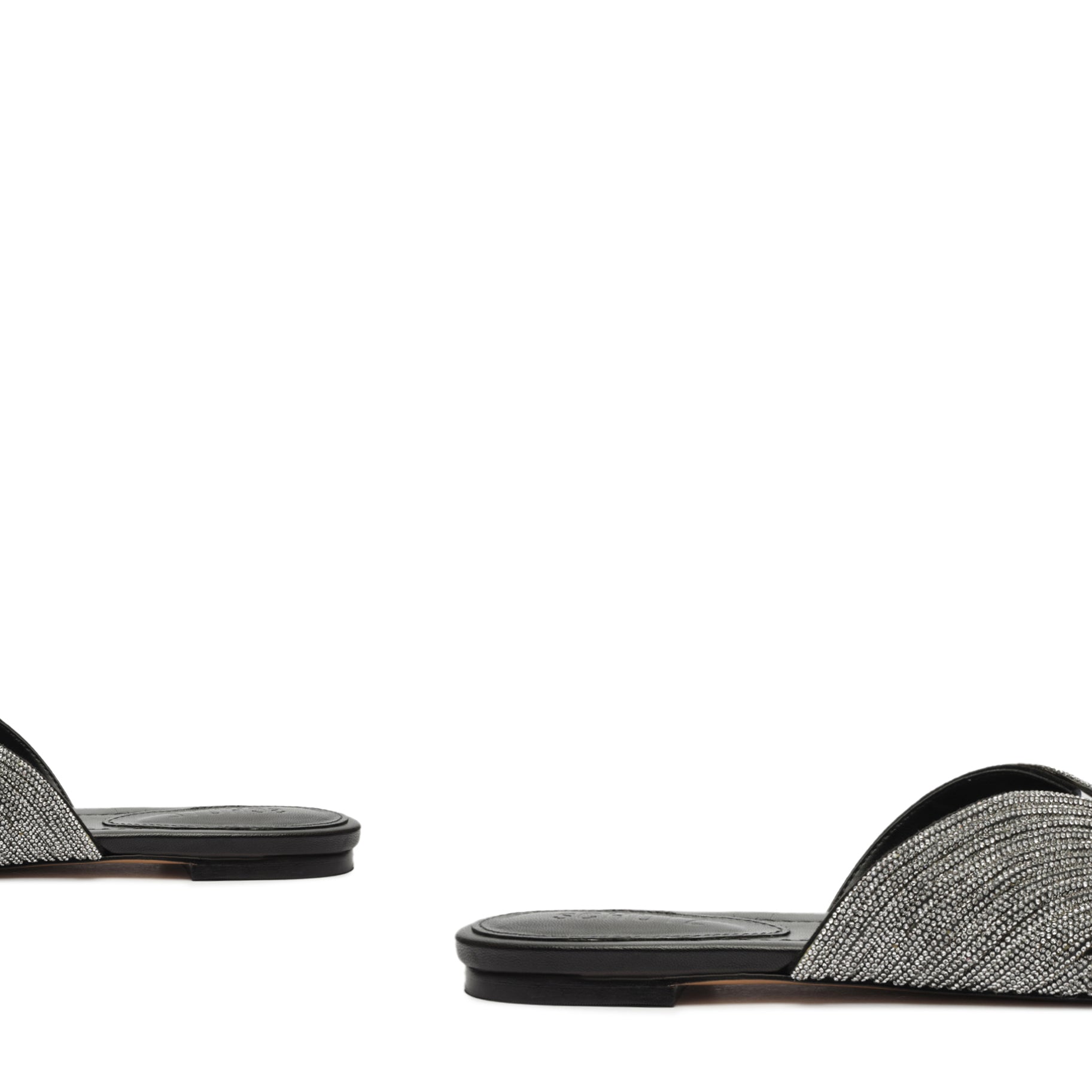 Hattie Women's Vinyl Sandals with R24 Heel Height - Flat Comfortable Slippers for Casual Wear, Beach, and Summer Outfits (S2057101230001)