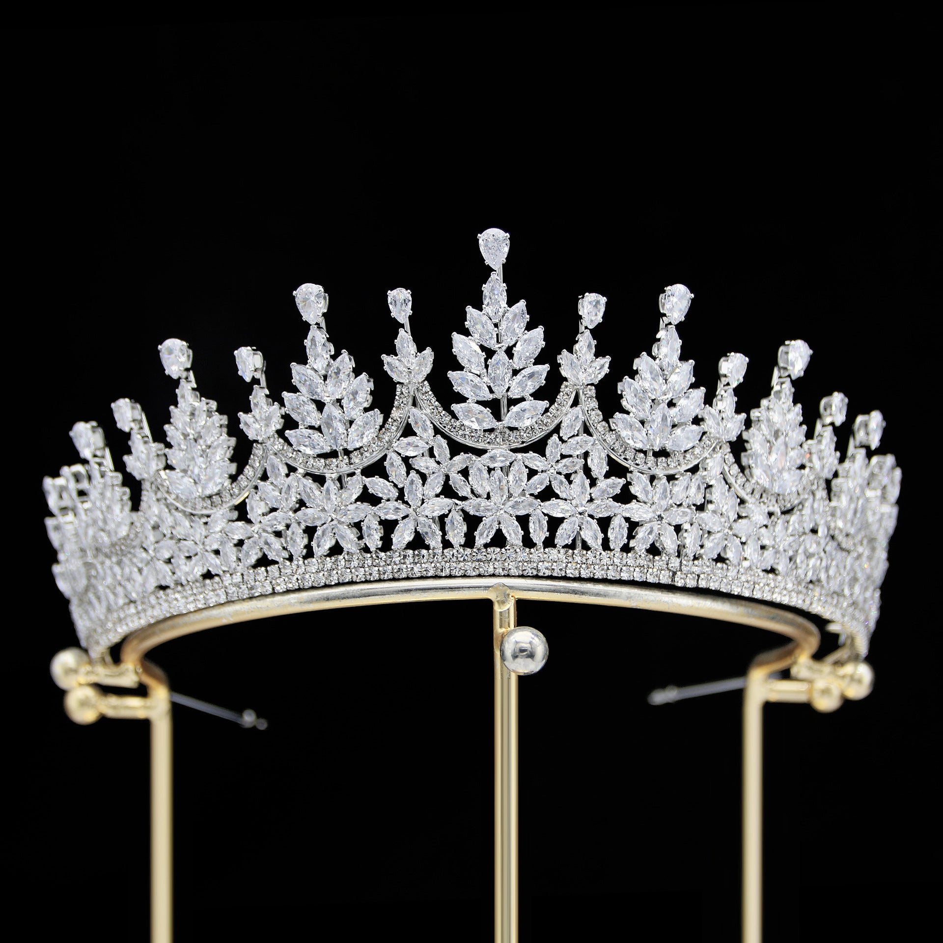 6.4cm Classic Zirconia Wedding Tiara for Women - Sparkling Crystal Bridal Headpiece for Bride, Prom, Party & Special Occasions | Elegant Head Accessories GH0150 | Perfect for Weddings, Pageants & Formal Events