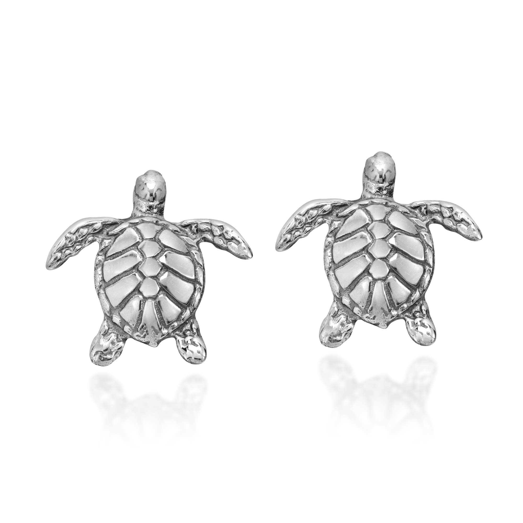 AeraVida Nautical Textured .925 Sterling Silver Sea Turtle Stud Earrings for Women | Hypoallergenic Silver Jewelry Gift for Birthday, Anniversary & Holidays | Perfect for Beach Vacations, Summer Outfits & Casual Wear