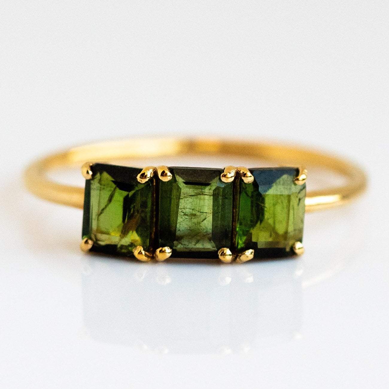 Emerald Cut Ring for Women - Elegant Vintage Style Solitaire Engagement Ring - Perfect for Weddings, Anniversaries & Special Occasions