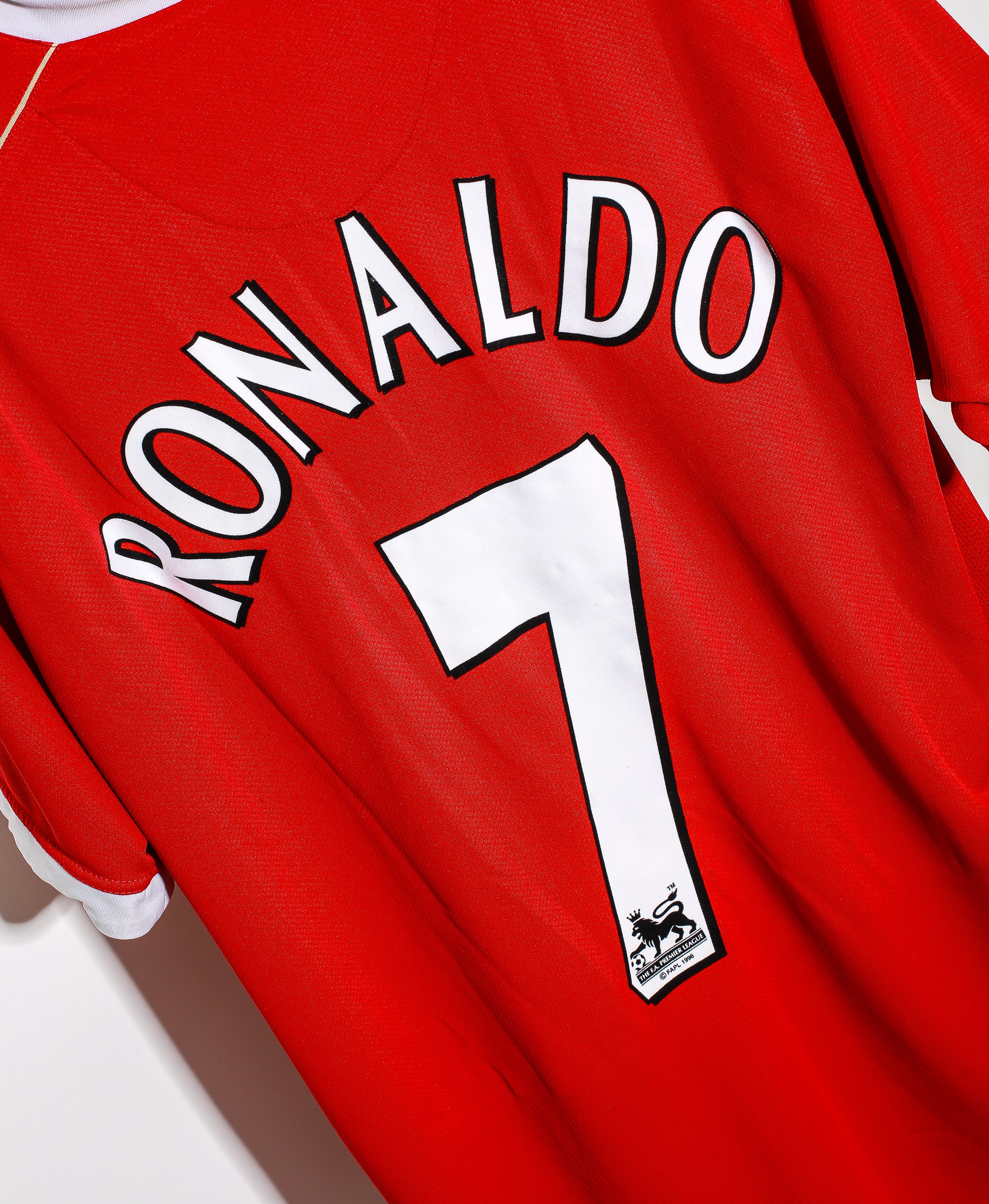 2006 Manchester United Home Jersey #7 Cristiano Ronaldo - Authentic Soccer Shirt for Fans & Collectors - Perfect for Matches, Gifts, and Memorabilia