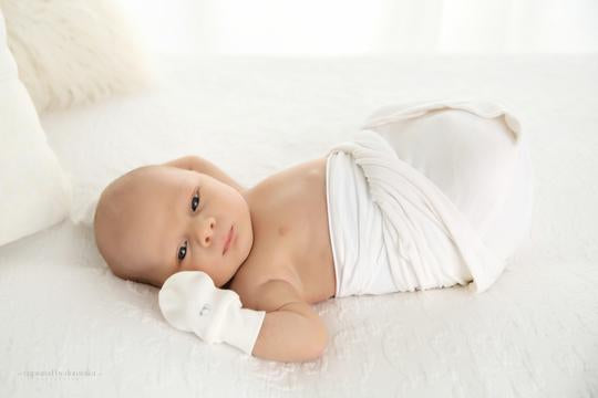 Bamboobino Baby No Scratch Mittens - Soft & Breathable Newborn Mittens for Safe Sleep & Play - Prevent Scratching & Keep Hands Warm
