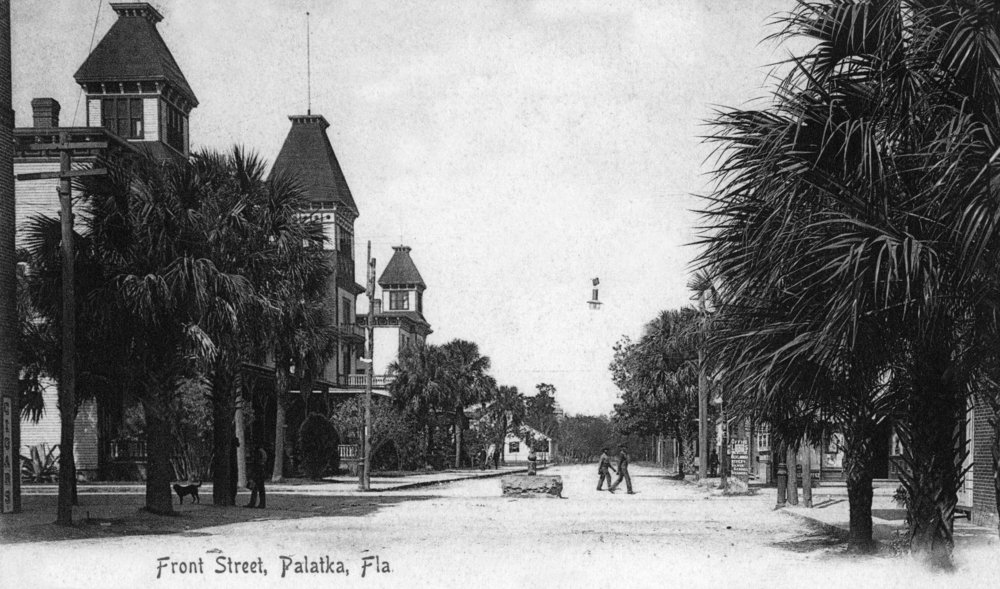Palatka Florida Front Street Landscape Art Print - 24x36 Signed Wall Decor Poster - Perfect for Living Room, Office & Home Decoration