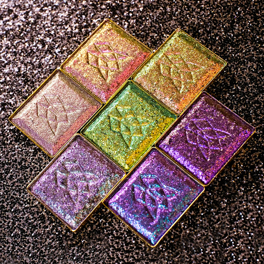Catalyst Dimensional Multichrome Eyeshadow - Long Lasting Highly Pigmented Makeup for Party, Cosplay & Special Occasions