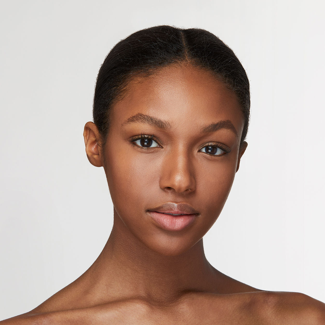 Estée Lauder Double Wear Stay-in-Place Makeup Foundation - 24 Hour Wear, Oil-Free, Medium to Full Coverage - Perfect for Long Days, Weddings & Special Events