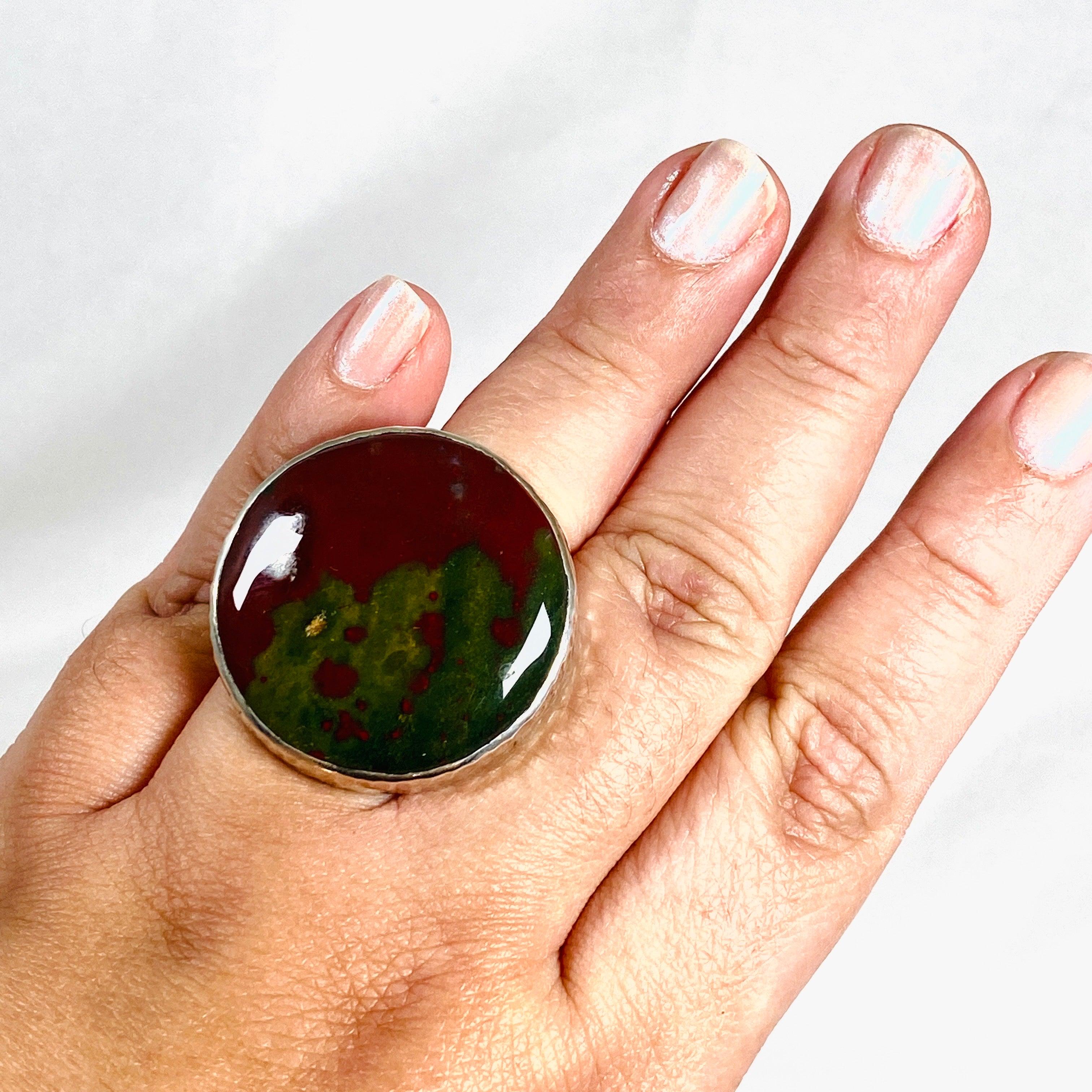 Bloodstone Round Hammered Band Ring - Size 10 - KRGJ1256 - Perfect for Boho Jewelry, Spiritual Healing & Everyday Fashion Accessories