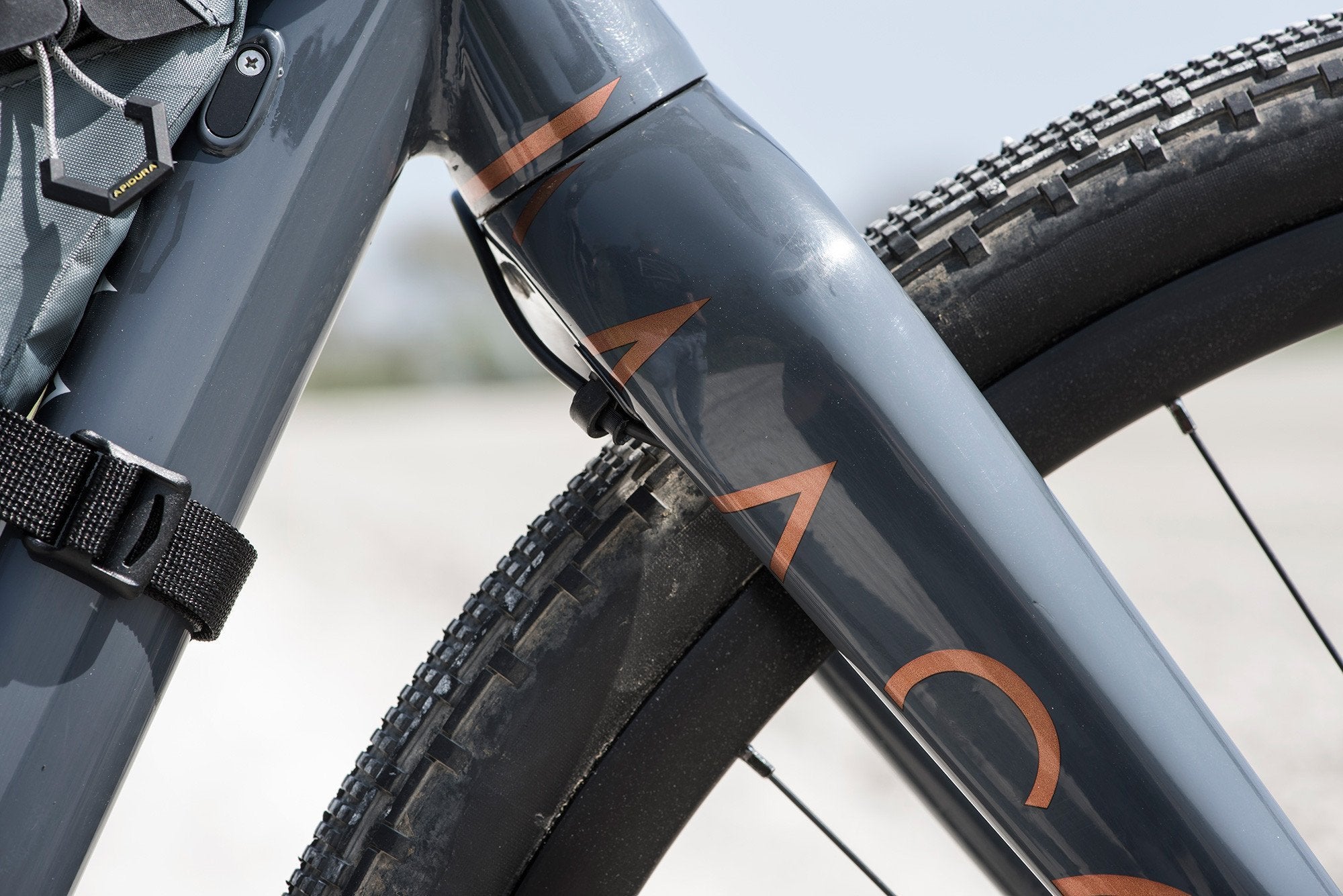 HUNT SuperDura Dynamo Disc Wheelset - Lightweight & Durable Road Bike Wheels for Commuting, Touring & Adventure Cycling