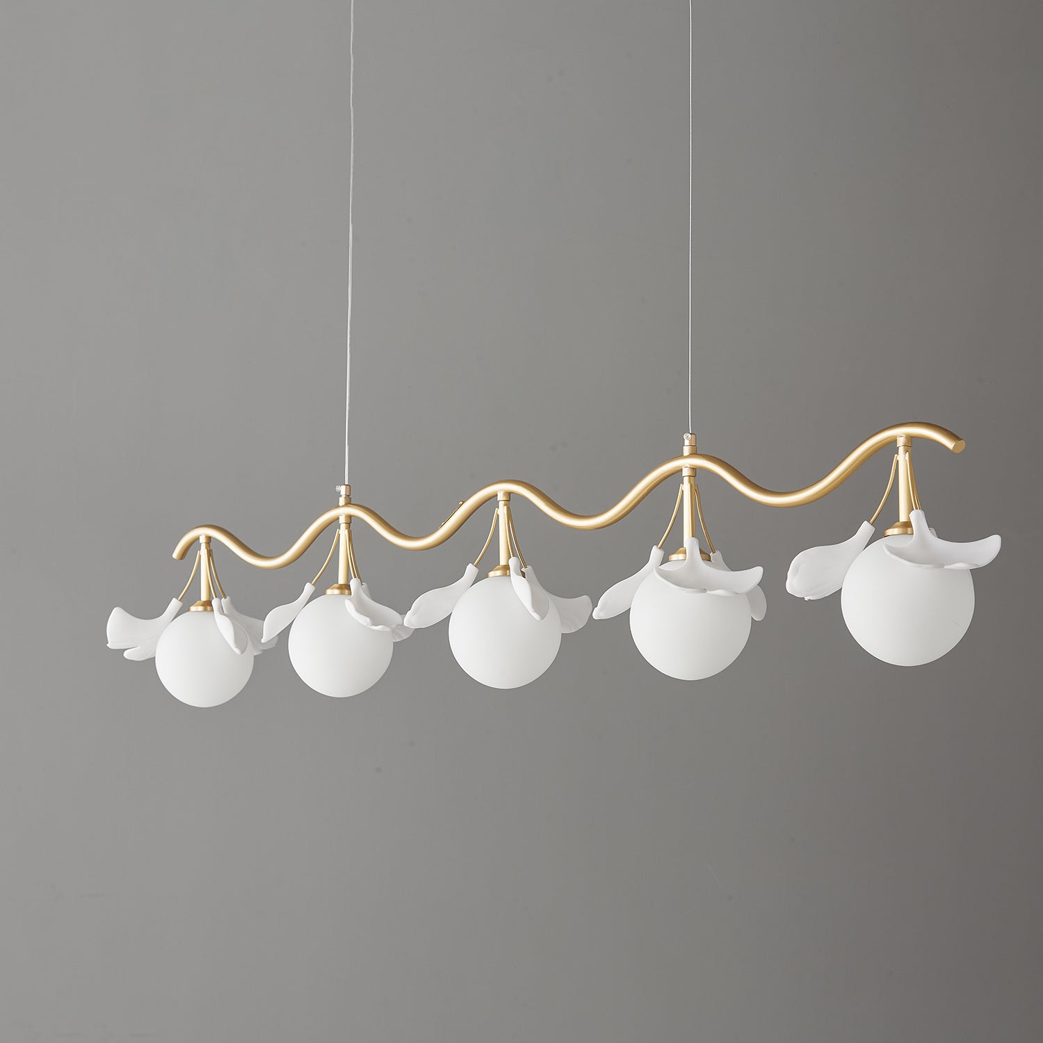Evander Modern Gingko Leaf Chandelier - Elegant Gold Ceiling Light Fixture for Dining Room, Living Room, Bedroom Decor