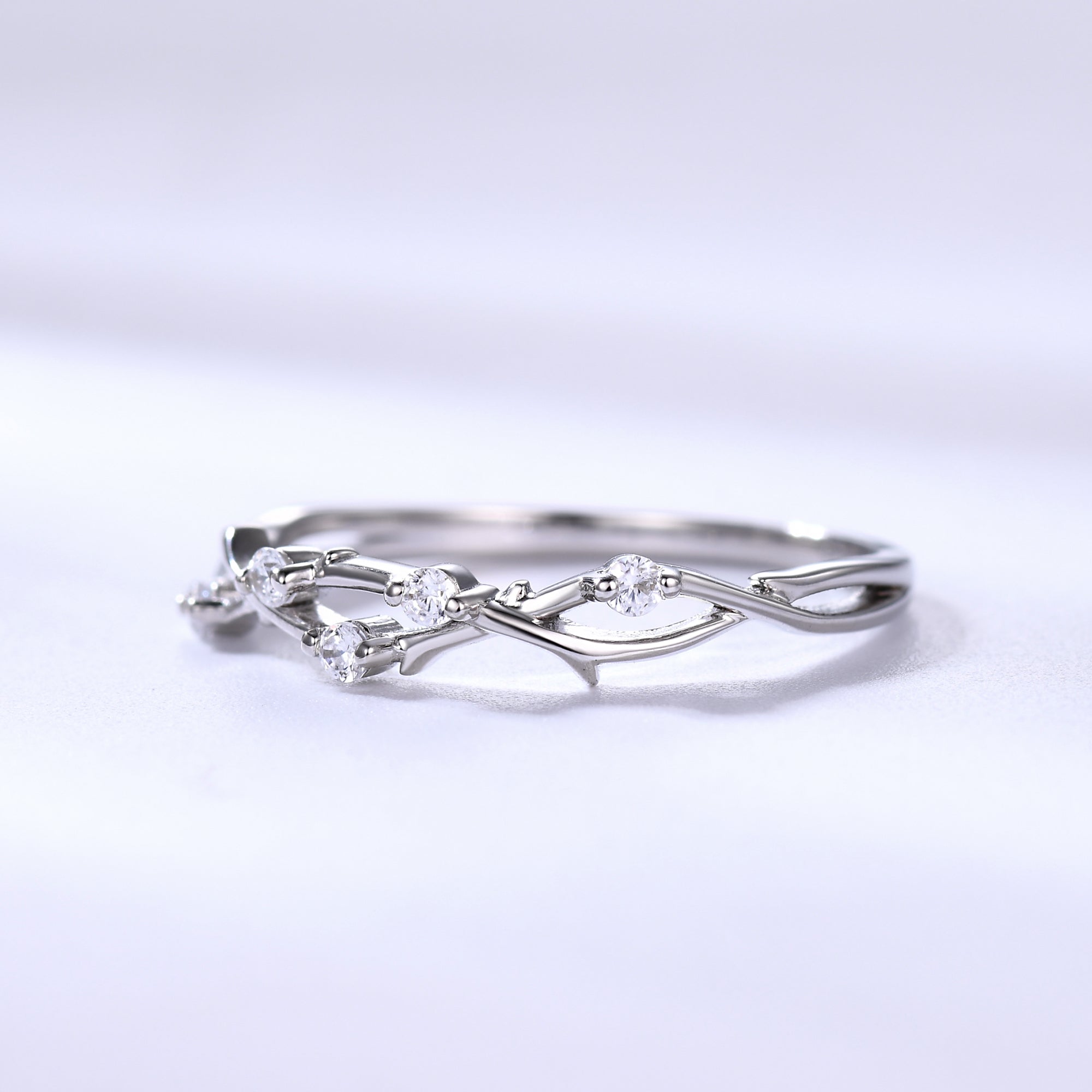 Infinity Twig Leaf Wedding Band - Nature Inspired Women's Ring with Split Shank Design - Perfect for Bridal Jewelry, Nature Lovers & Boho Wedding Accessories