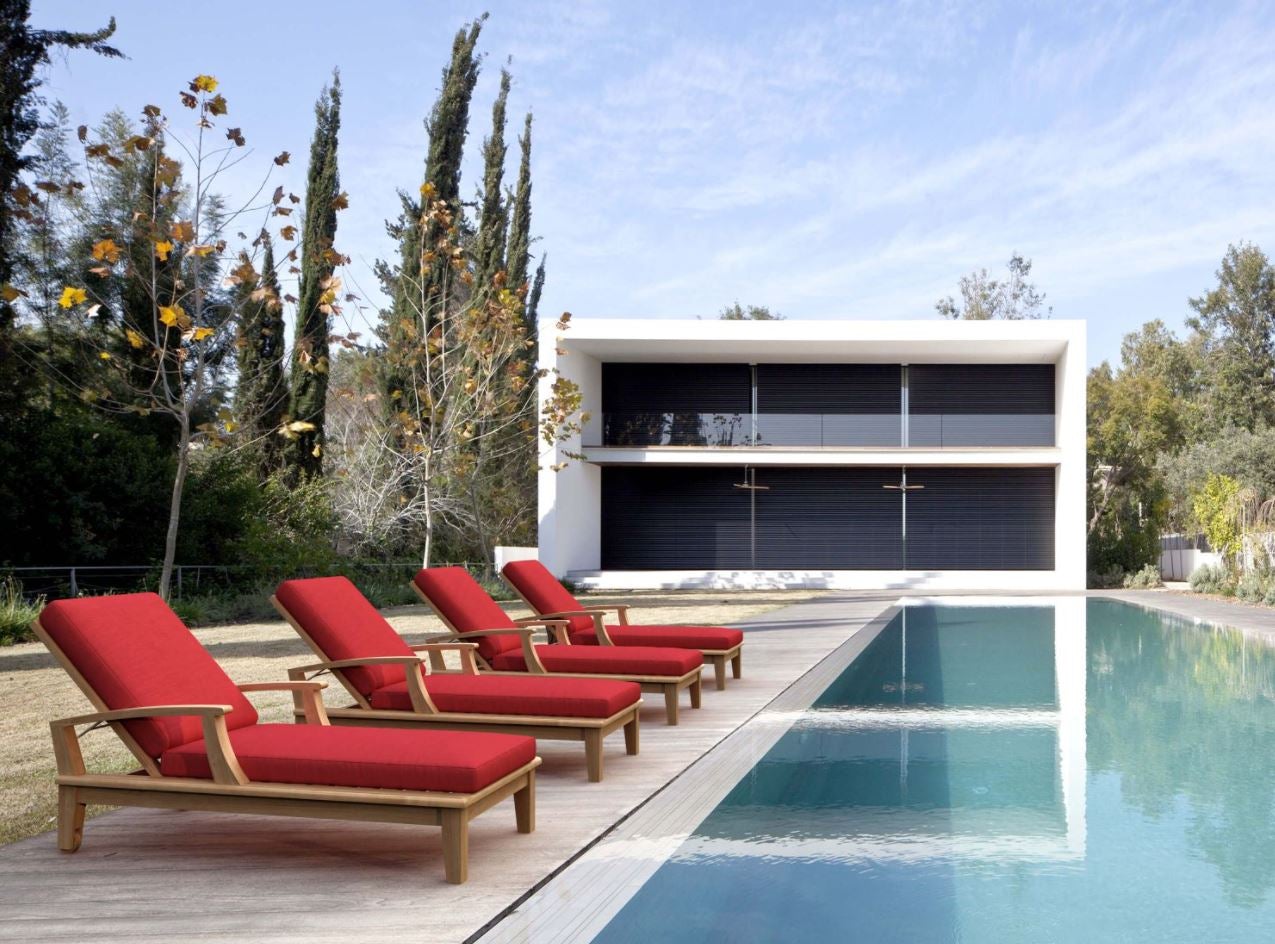 Anderson Teak Brianna Sun Lounger with Arm - SL 109N - Premium Outdoor Chaise Lounge for Poolside, Patio, and Beach Relaxation