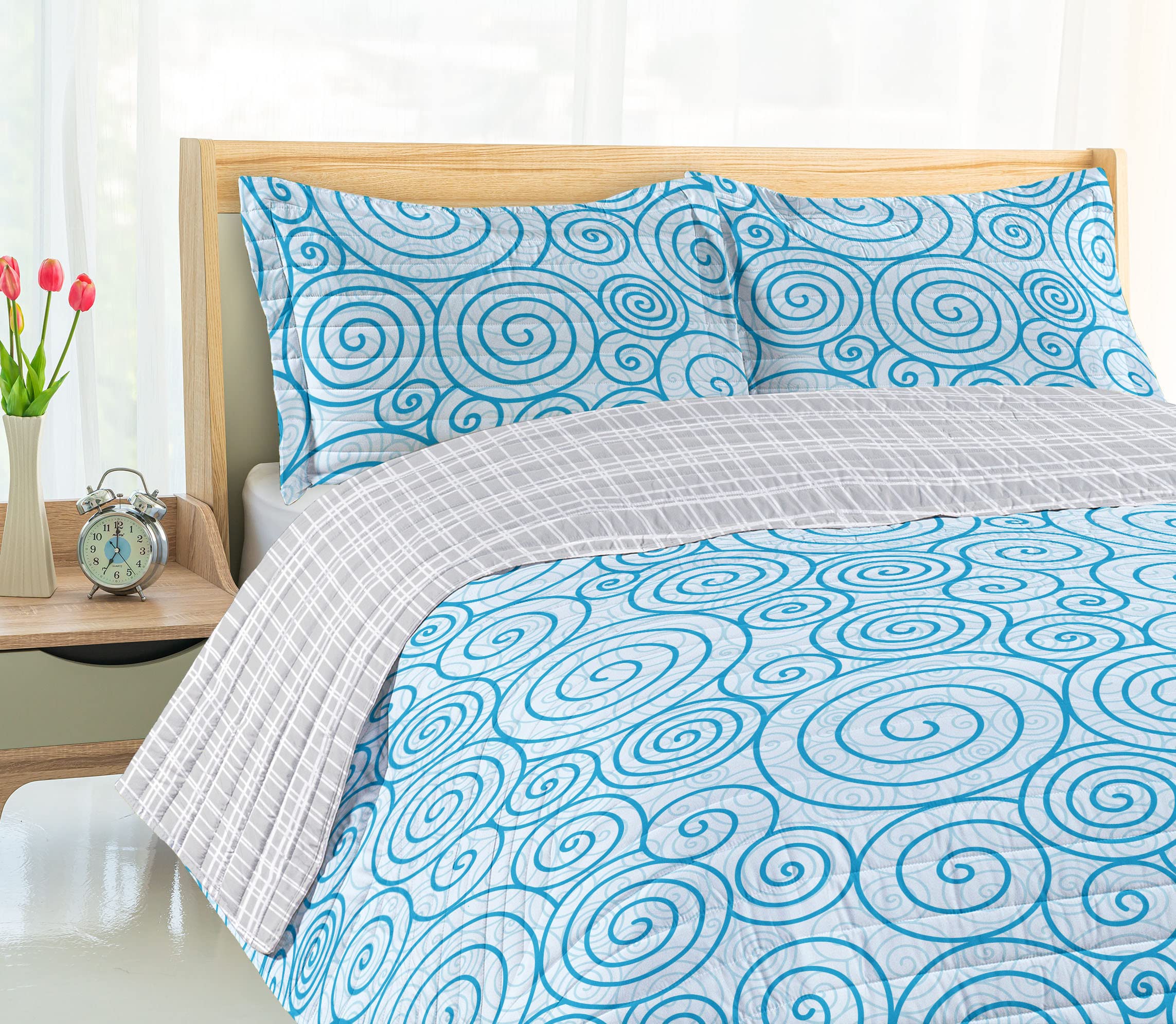 Ambesonne Reversible Queen Size Bedspread Set - Blue and White Abstract Swirls Ocean Design, Microfiber Comforter with Pillow Shams | Modern Coastal Bedroom Decor for Master & Guest Rooms