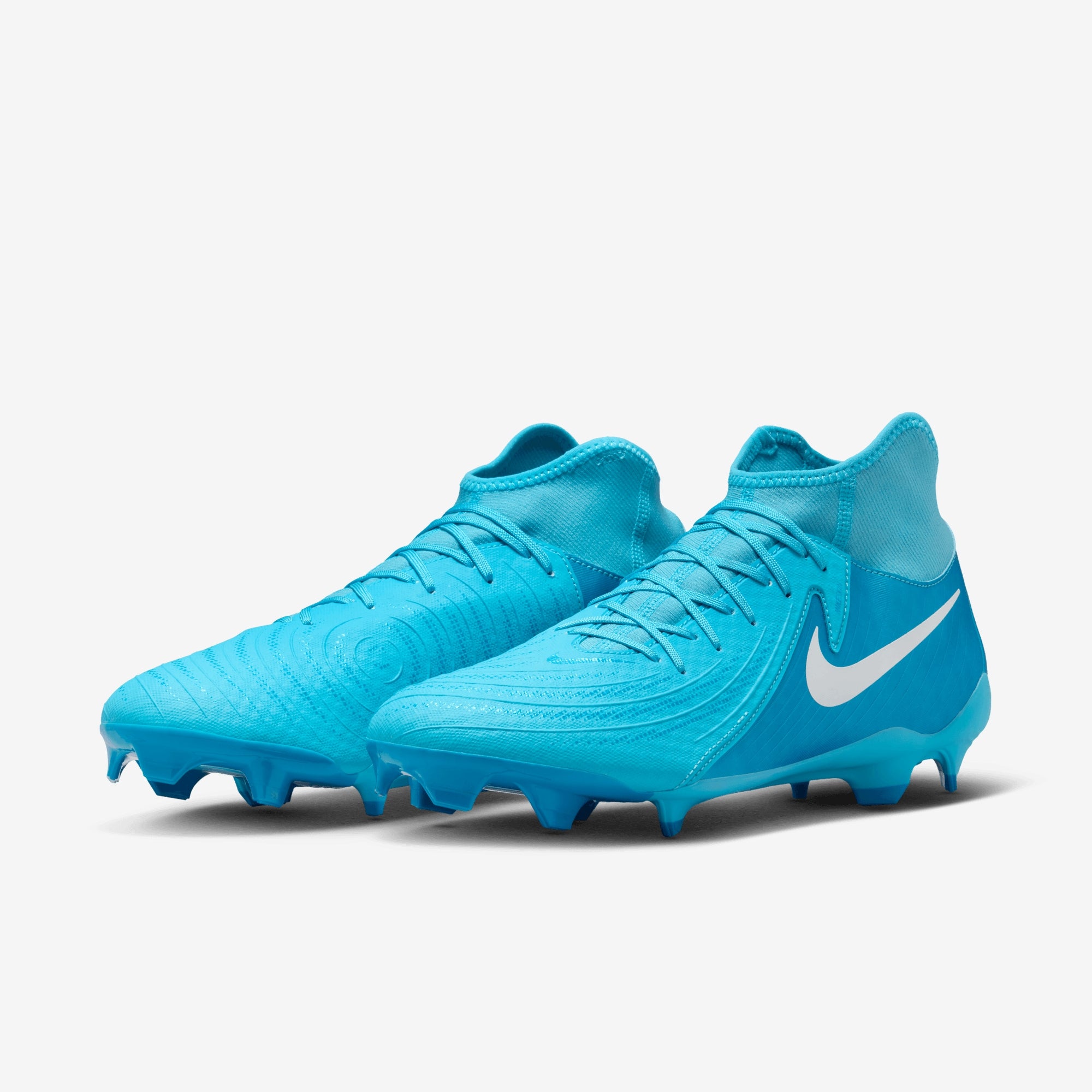Nike Phantom Luna 2 Academy Soccer Cleats - Lightweight Football Shoes for Men & Women - Firm Ground FG Soccer Boots with Enhanced Grip & Comfort | Perfect for Training, Matches & Outdoor Sports