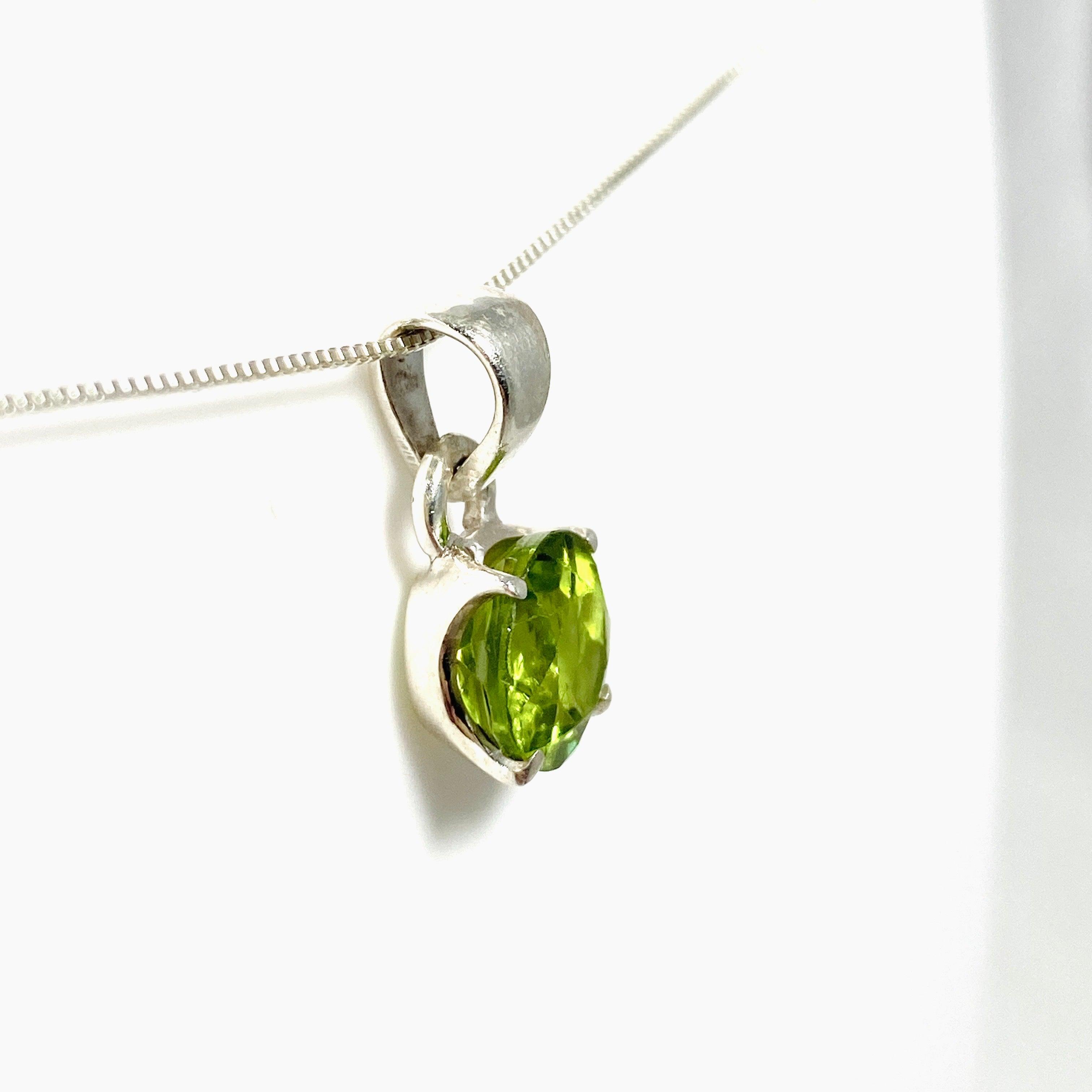 Natural Peridot Gemstone Round Faceted Pendant Necklace - 925 Sterling Silver Jewelry for Women - Perfect for Birthdays, Anniversaries & Everyday Elegance