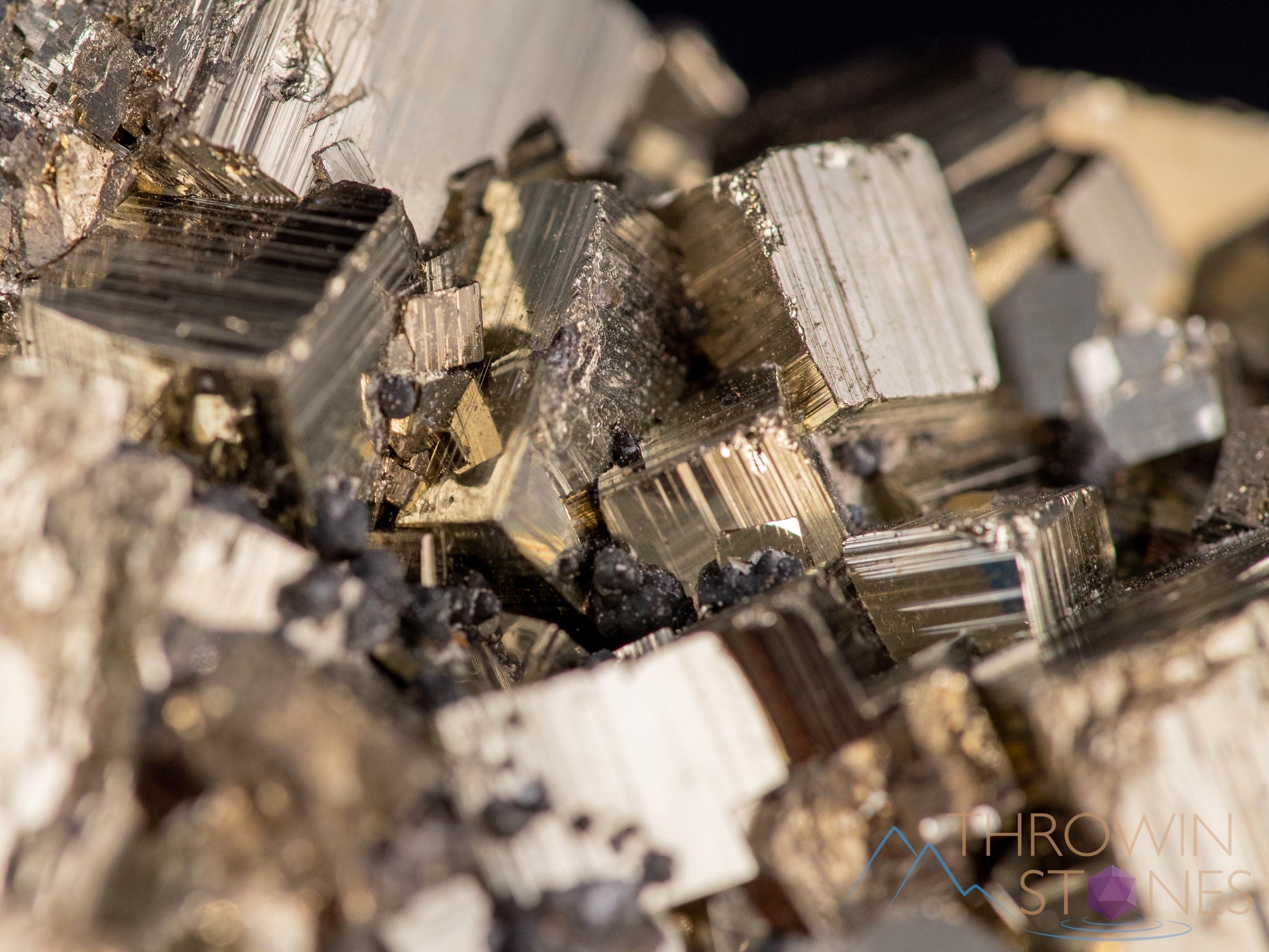 PYRITE Raw Crystal Cluster – Natural Healing Stone for Home Decor, Housewarming Gift & Spiritual Energy – Perfect for Meditation, Office Desk & Feng Shui