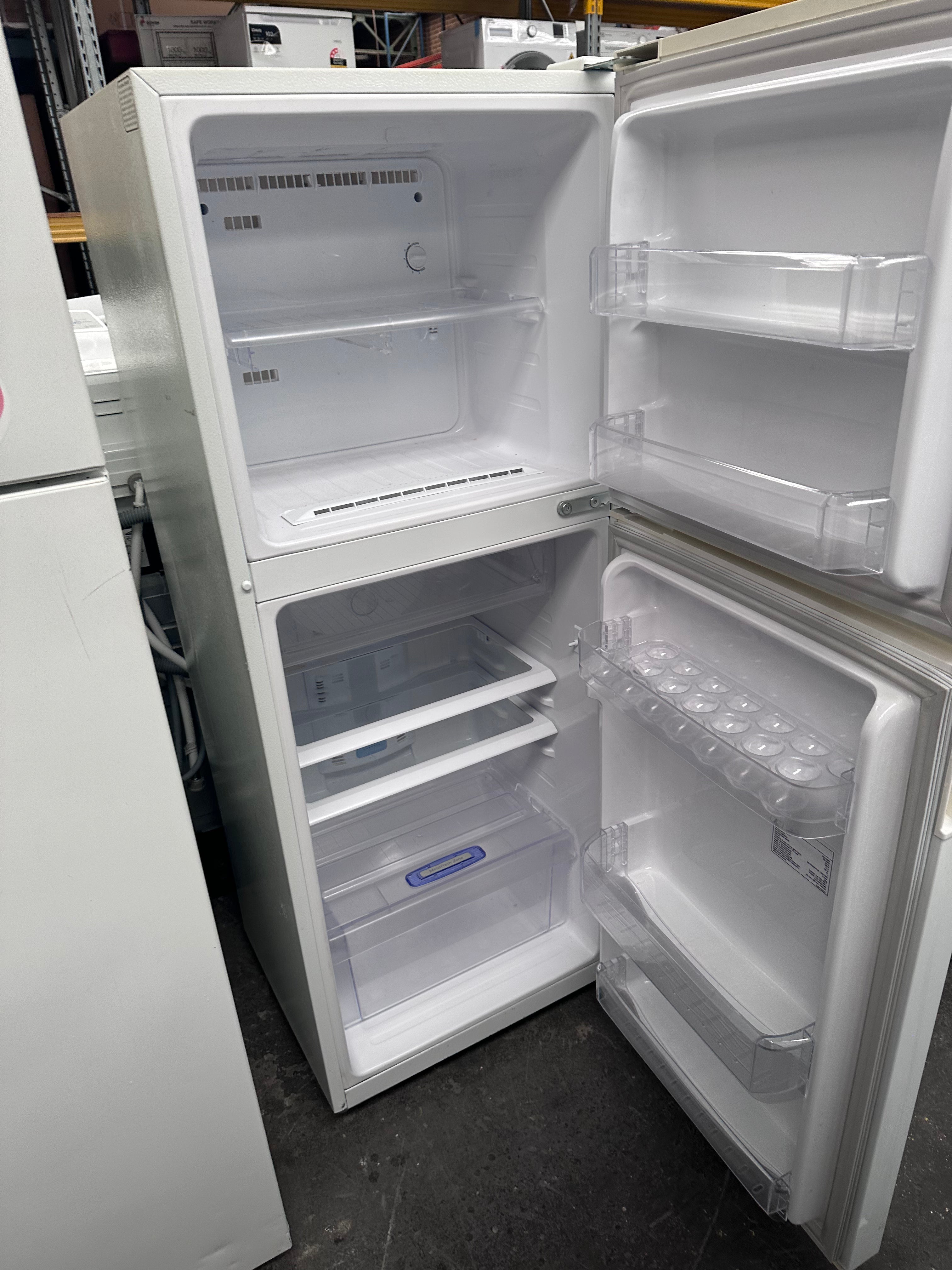 Samsung 216L Top Mount Refrigerator - Energy Efficient, Quiet Operation [Certified Refurbished] | Perfect for Small Apartments, Dorms & Offices