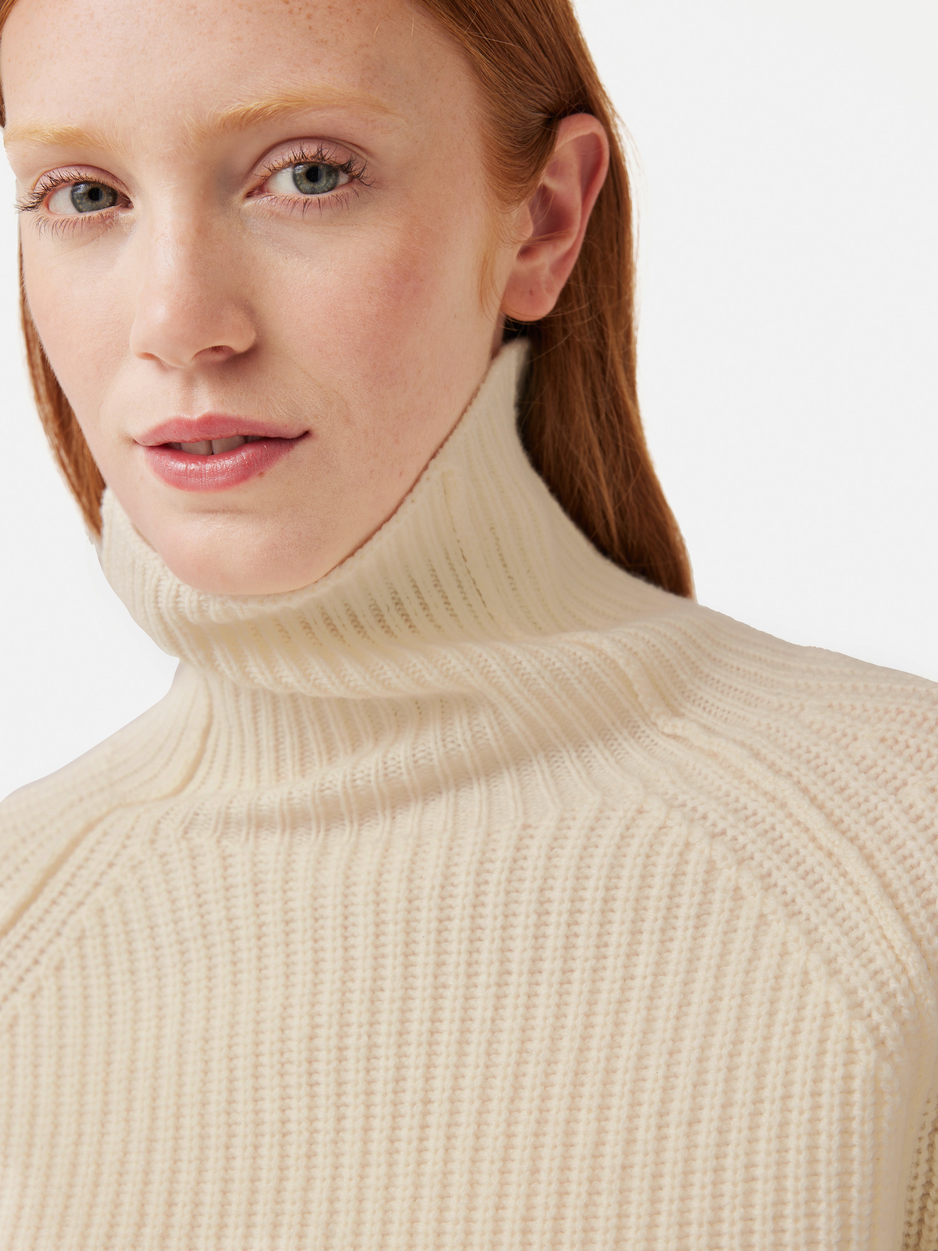 Premium Merino Wool Fisherman's Rib Sweater - Soft & Warm Cream Knit Pullover for Men & Women | Perfect for Winter Layering, Casual Outfits & Cozy Evenings