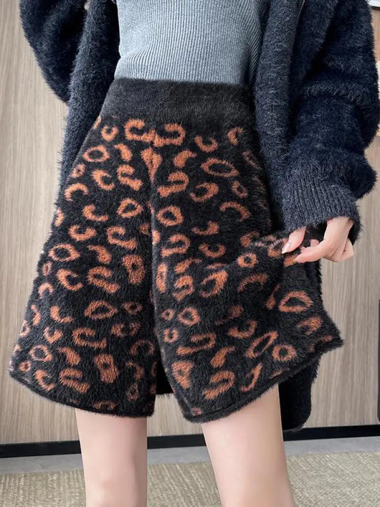 French Vintage Leopard Print Velvet Shorts for Women - High Waisted Wide Leg Mink Short Pant Elegant Boho Style | Perfect for Autumn Winter Casual Wear, Party Outfits & Holiday Fashion