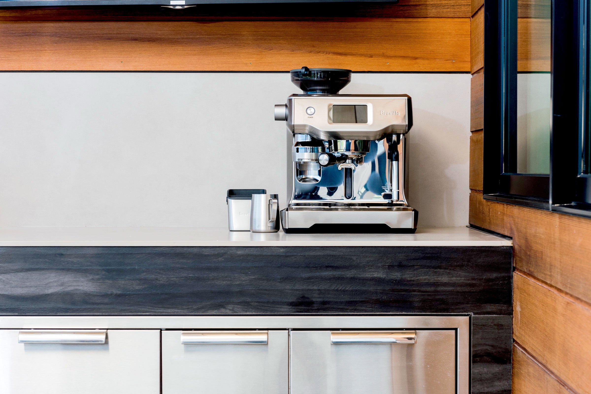 Breville Oracle Touch Espresso Machine - Automatic Milk Frother & Grinder - Professional Home Barista Coffee Maker for Latte, Cappuccino (Perfect for Home Kitchens & Coffee Shops)