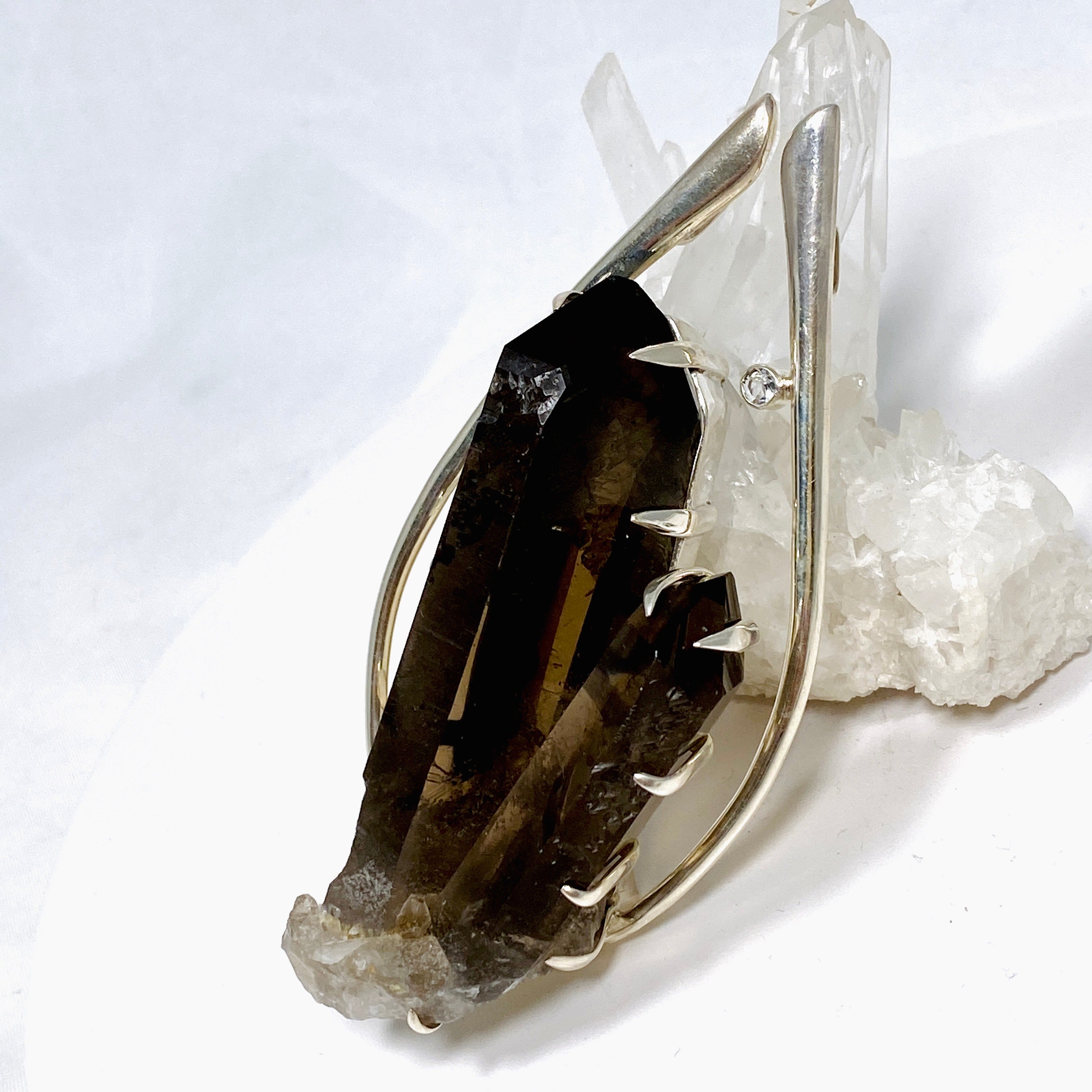 Natural Smokey Quartz Crystal Pendant Necklace - Healing Stone Jewelry for Women & Men - Perfect for Meditation, Energy Cleansing & Spiritual Gifts