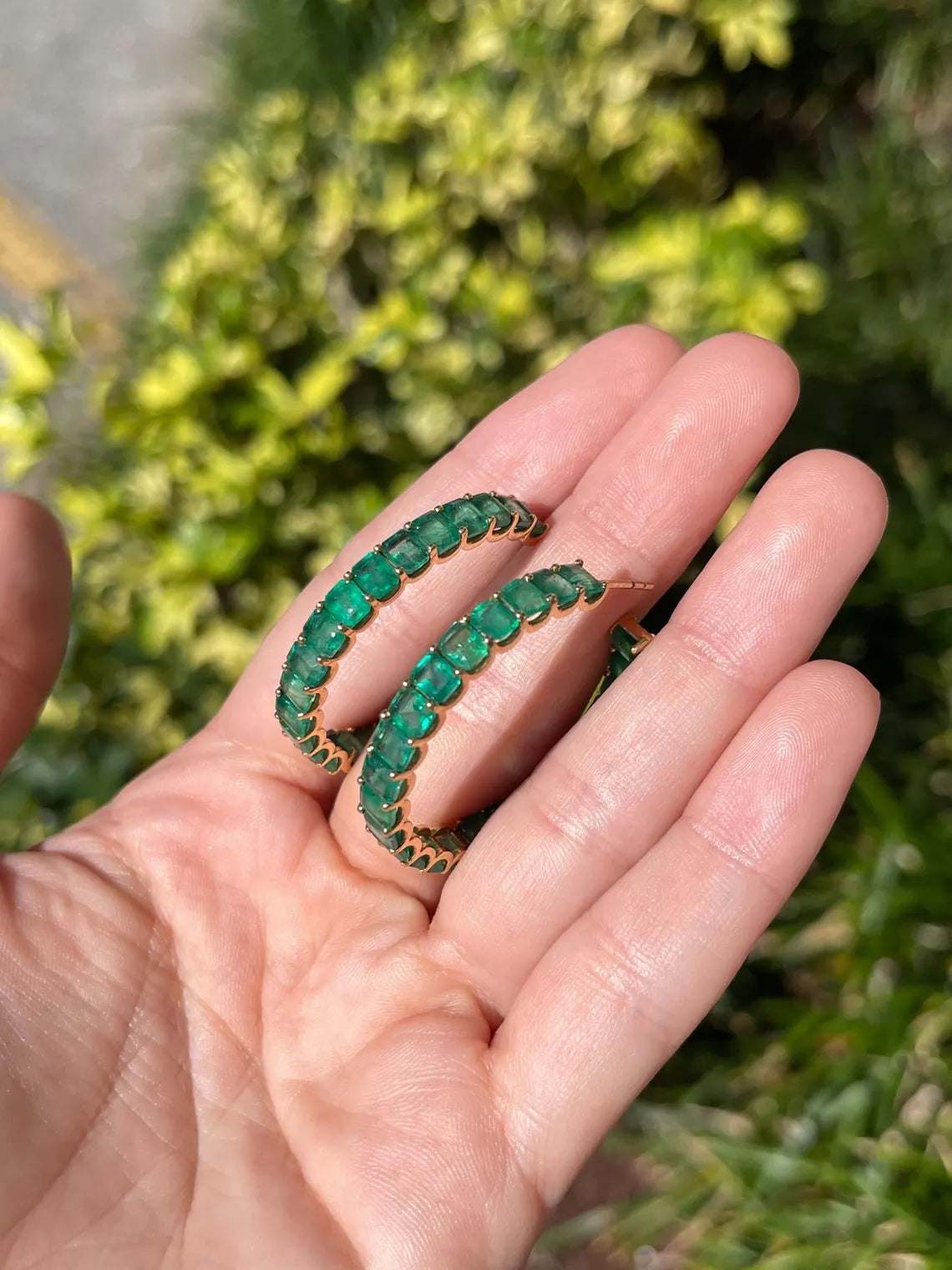 20.69ct Natural Grand Emerald East-West Hoop Earrings for Women - Elegant Statement Jewelry for Parties, Weddings & Special Occasions