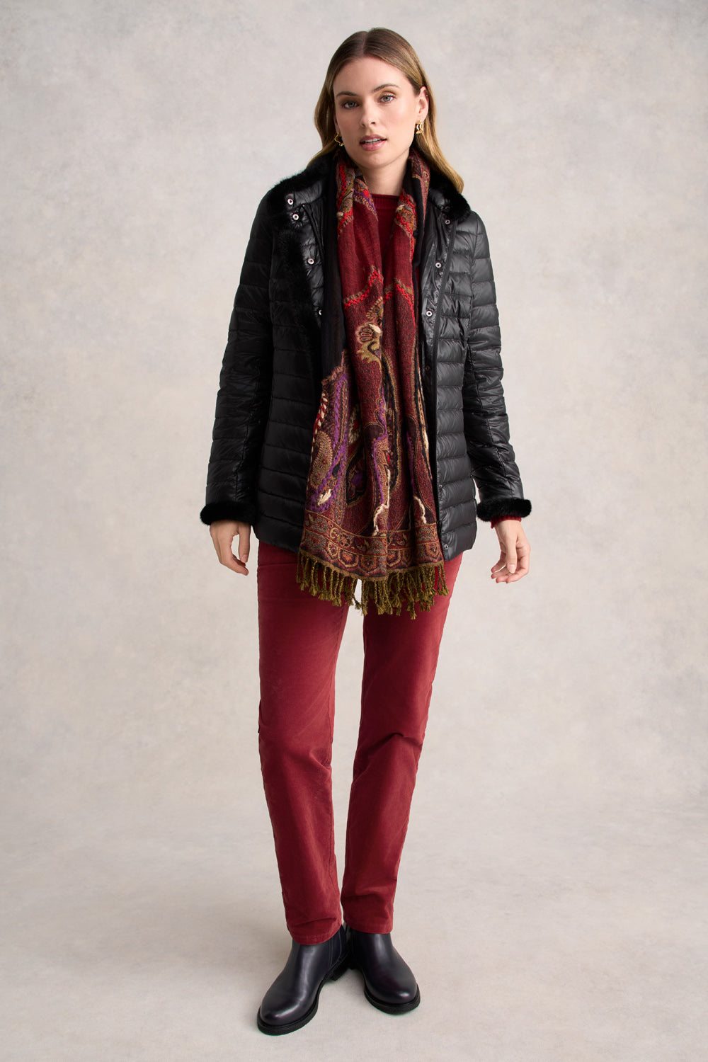 Women's Black Faux Fur Trim Puffer Jacket - Winter Warm Coat with Soft Faux Fur Hood for Cold Weather Fashion