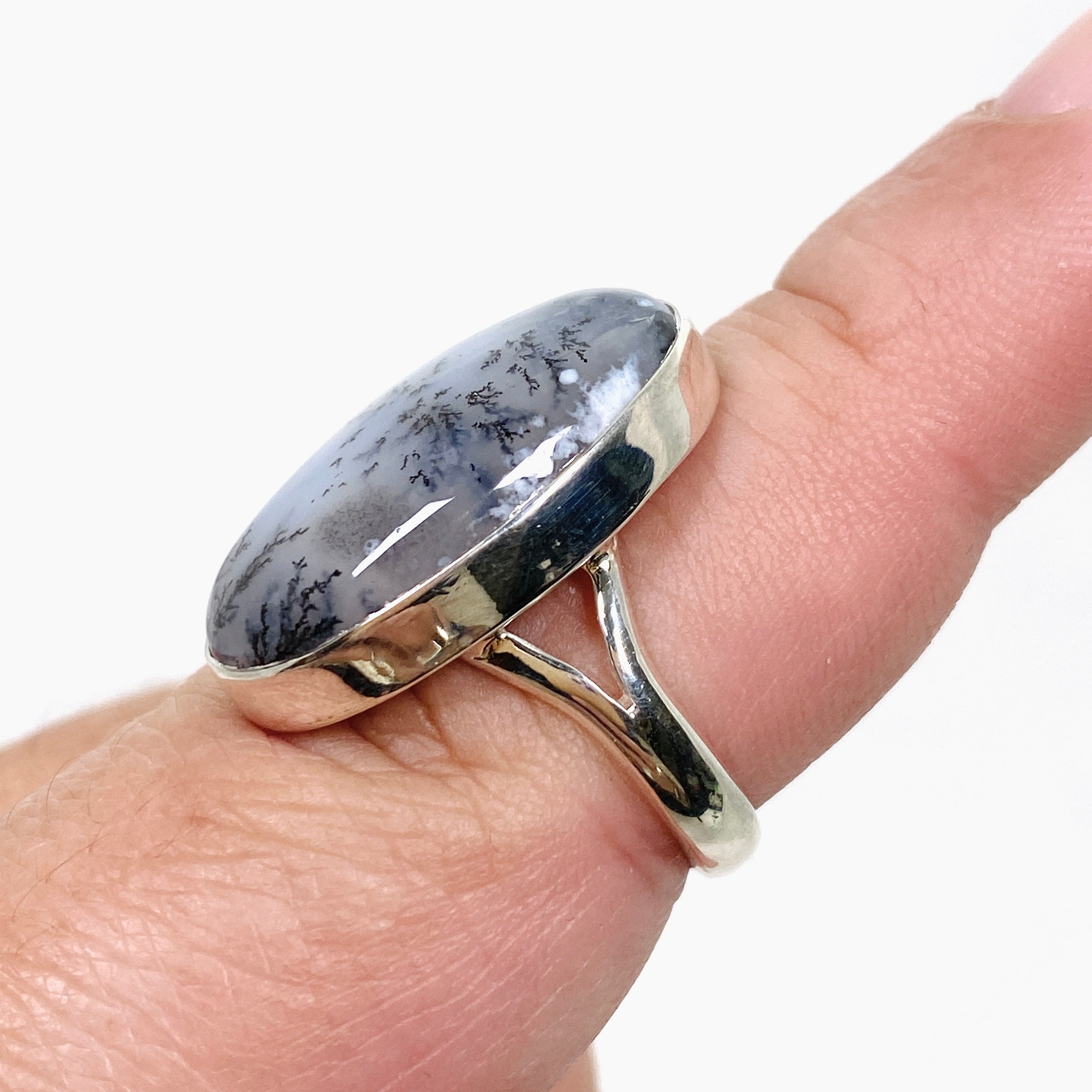 Dendritic Opal Oval Cabochon Split Band Ring - Size 8 - KRGJ3312 - Perfect for Boho Jewelry & Nature-Inspired Fashion