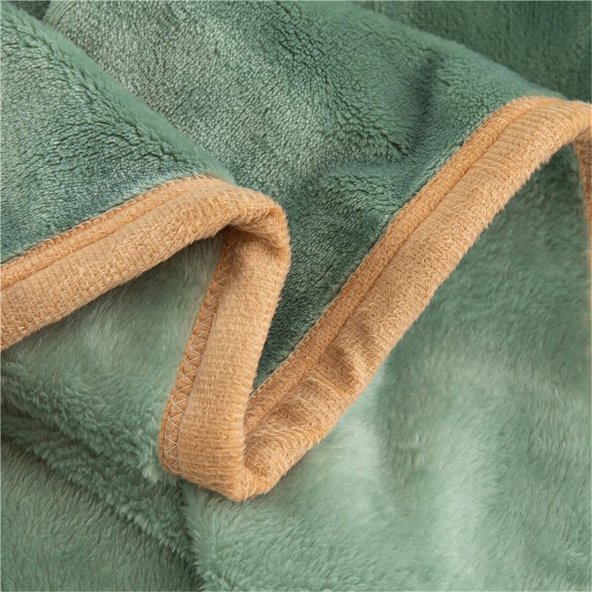Soft & Warm Flannel Plush Fleece Blankets - Twin, Full, Queen Size Cozy Bed Blankets & Throws for Bedroom, Couch, Living Room - Fashion Green (39x59 inches) - Perfect for Winter Nights, Movie Time & Home Decor