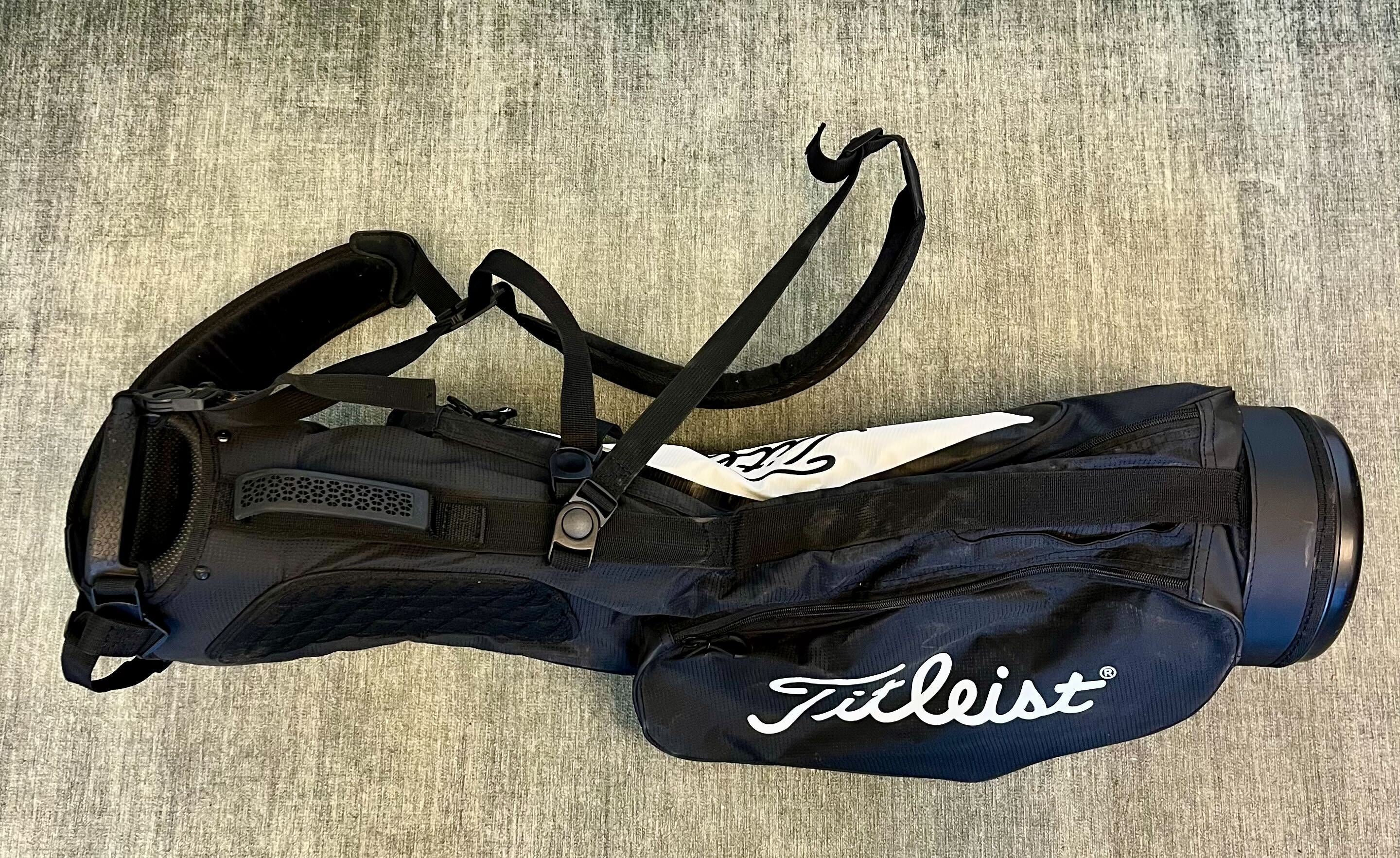 Titleist Lightweight Sunday Golf Carry Bag - Black/White with 3 Dividers & 3 Pockets, Adjustable Strap | Perfect for Weekend Golfers & Course Walking
