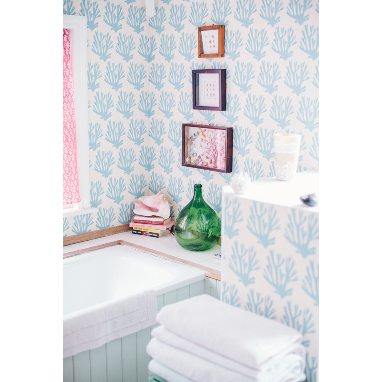 Blue Coral Wallpaper - Self-Adhesive Peel & Stick Wallpaper for Bedroom, Bathroom, Living Room Decor - Tropical Ocean Theme Home Improvement