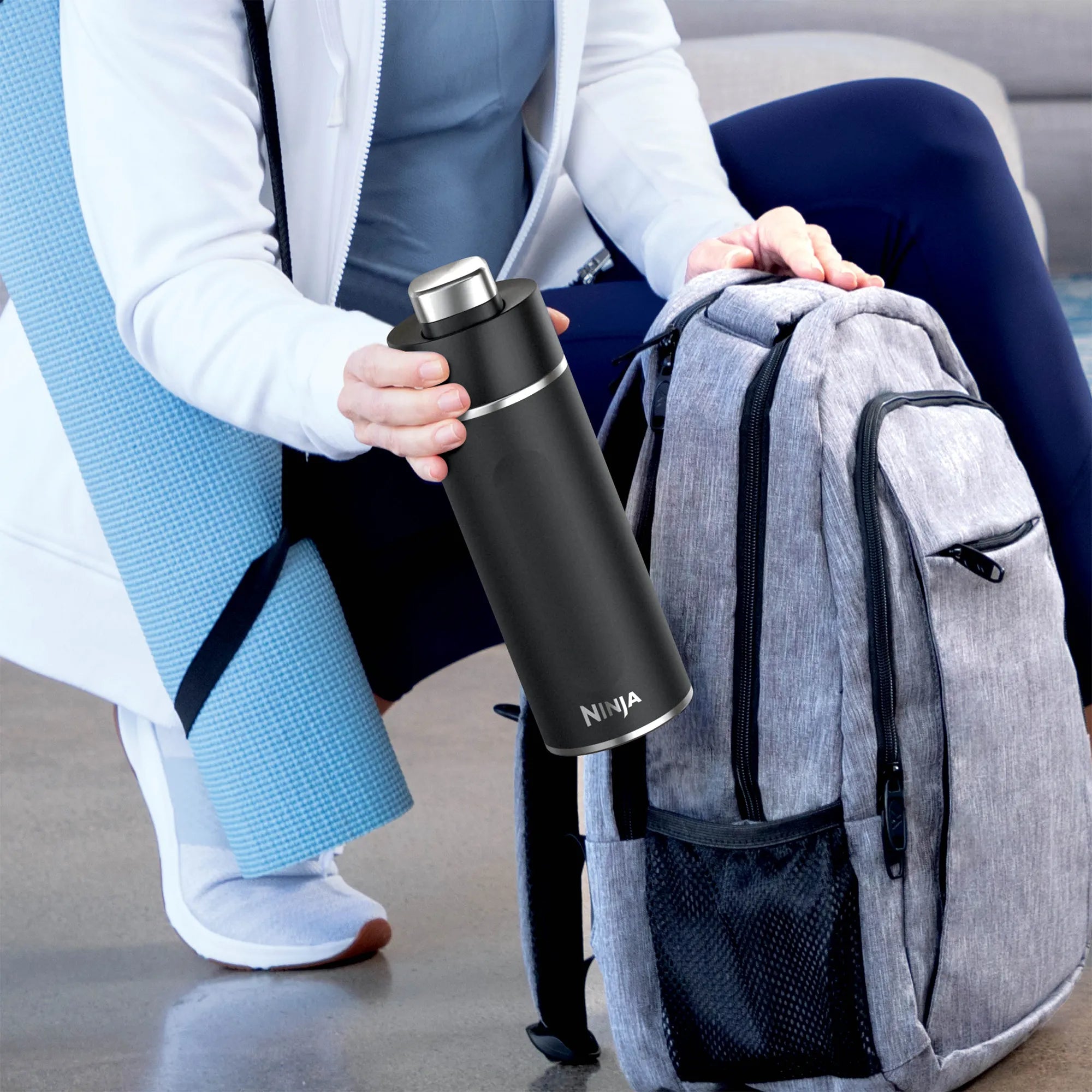 Ninja Thirsti 700ml Insulated Water Bottle - Leak Proof Stainless Steel Travel Mug for Hot & Cold Drinks - Perfect for Gym, Hiking, Office & Outdoor Adventures