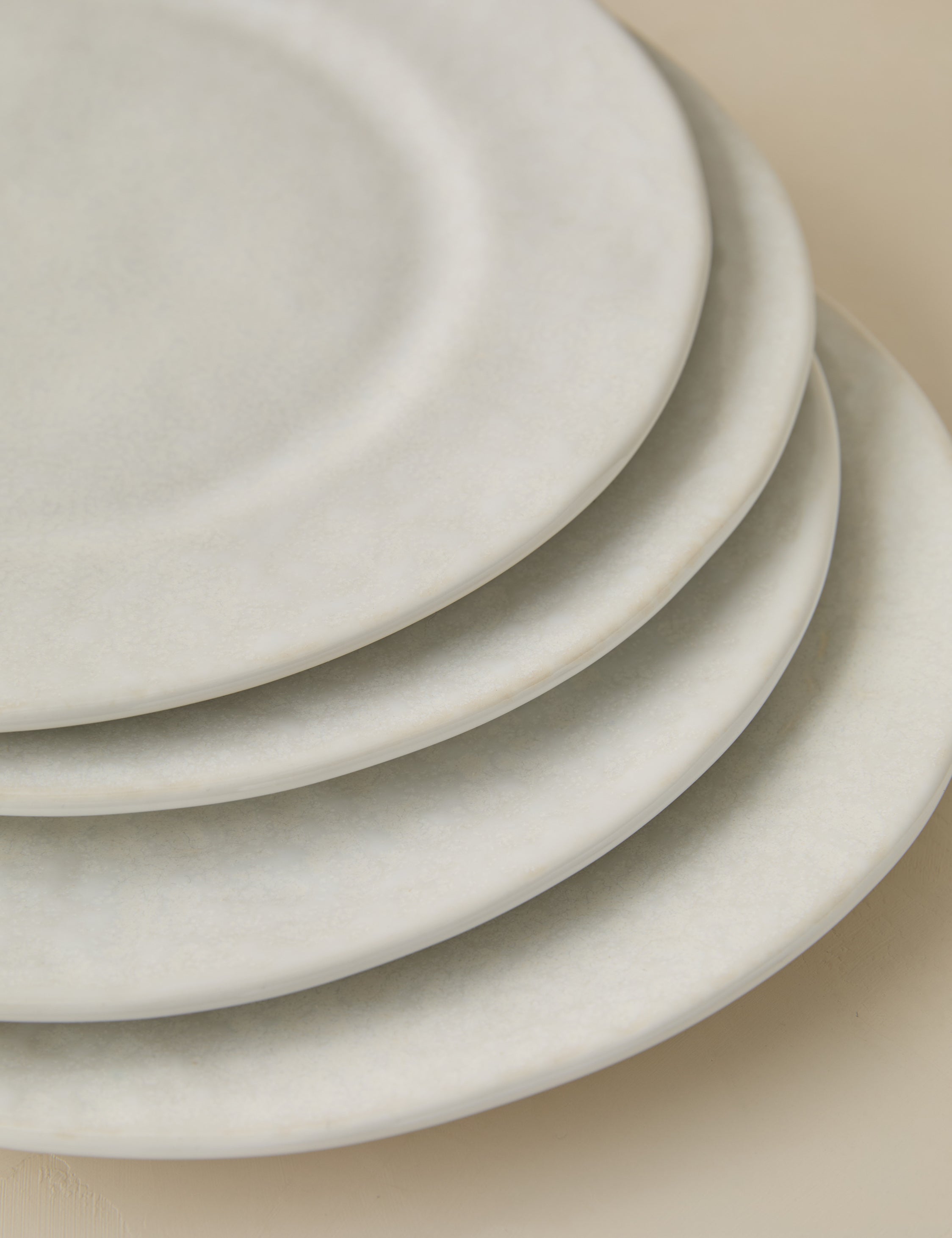 Geneva Stoneware Dinnerware Set - Elegant & Durable Ceramic Plates, Bowls & Mugs for Everyday Dining & Entertaining