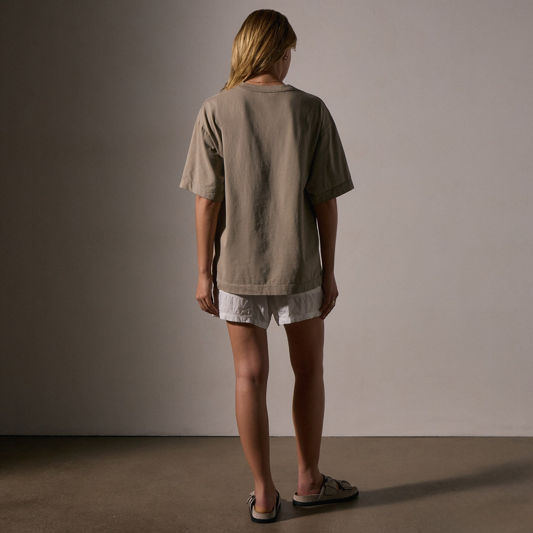 Heavy Luxe Jersey Oversized T-Shirt for Women - Soft & Comfortable Oversized Tee - Casual Loungewear & Streetwear Fashion - Perfect for Relaxing at Home or Weekend Outings